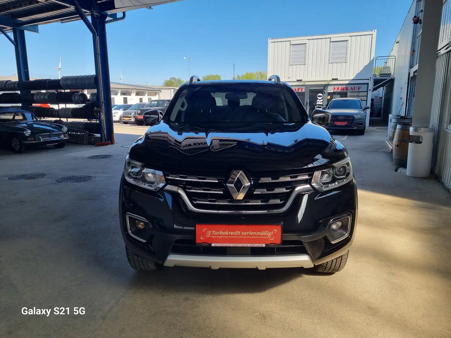 Renault Alaskan Intens Double Cab 4x4 - Topzustand! Schwarz - 2