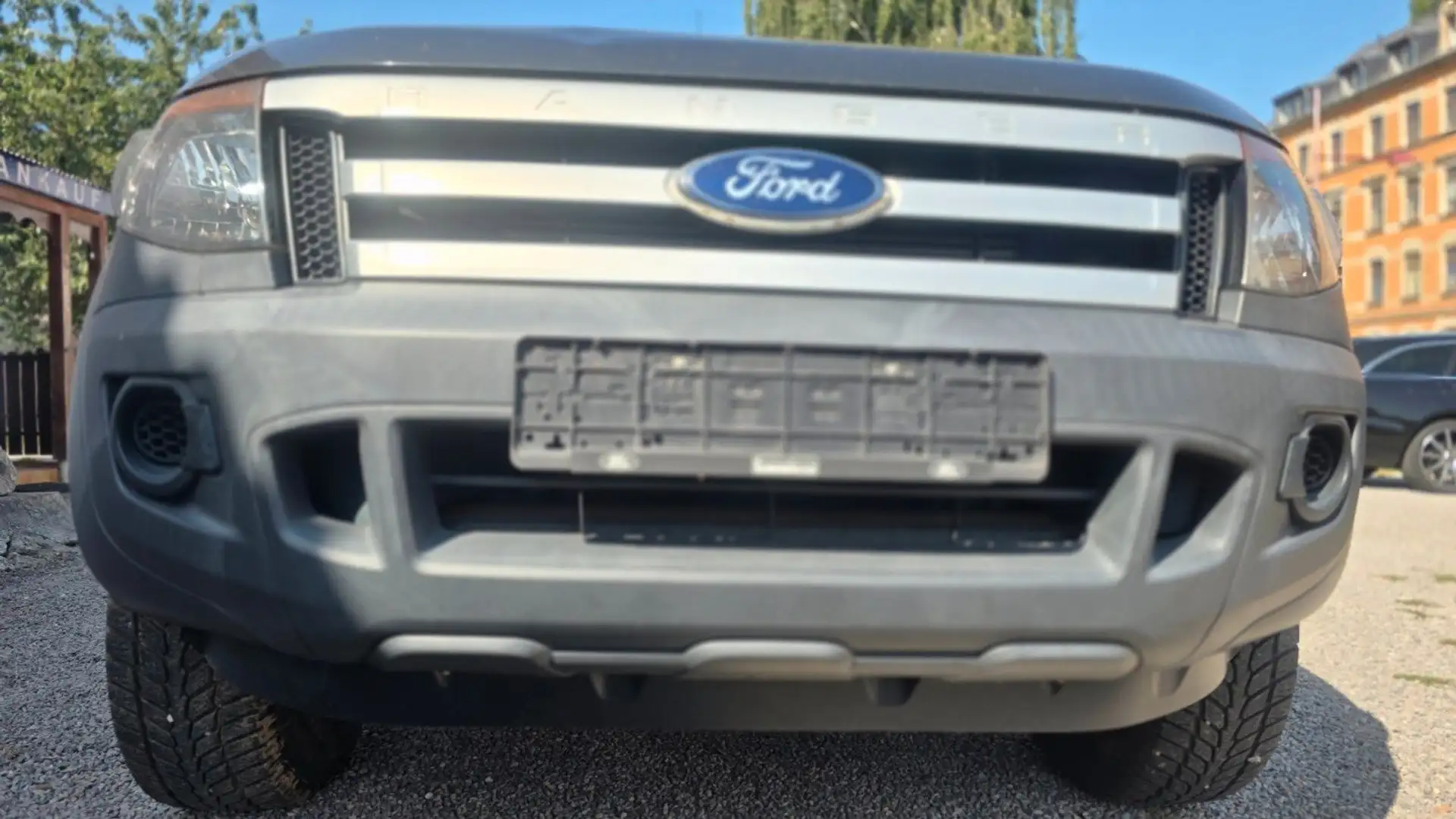 Ford Ranger 2.2 Speed XLT Grau - 2