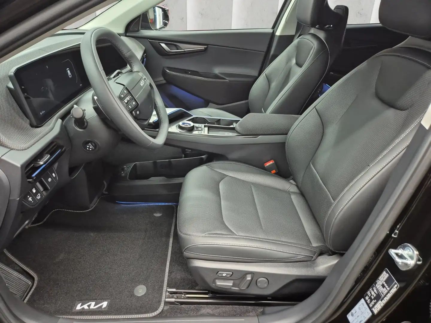 Kia EV6 Earth 84 kWh 168 kW Heckantrieb Schwarz - 2
