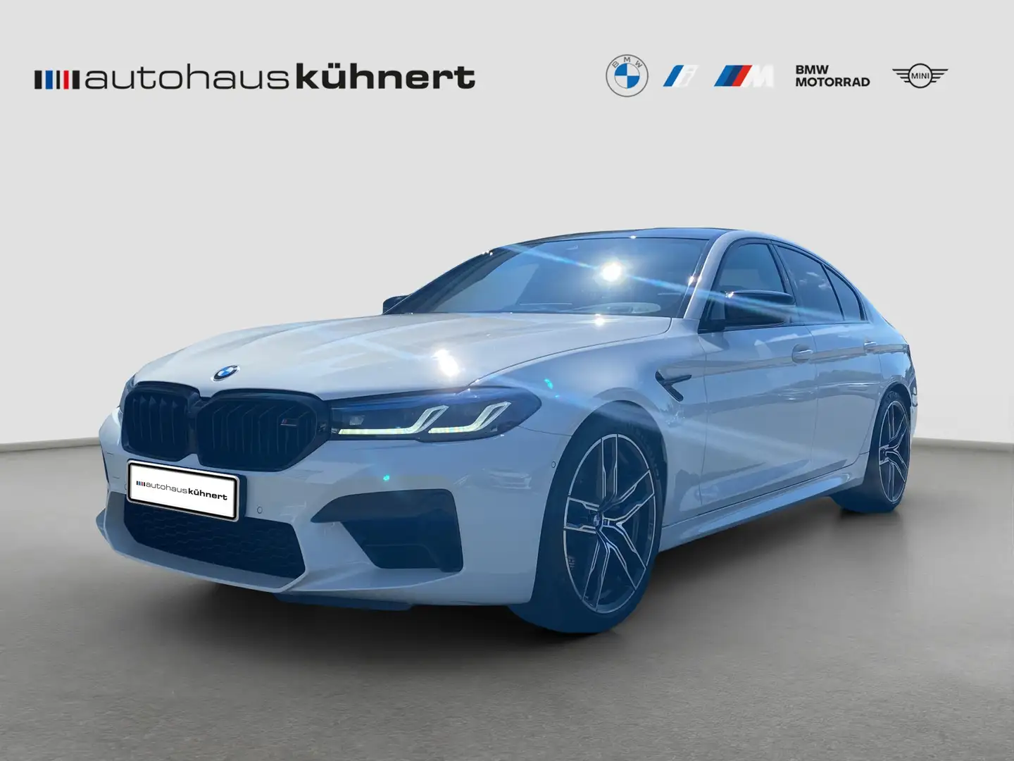 BMW M5 Competition ///Multisitze DriversPack. Laser Shado Blanc - 1