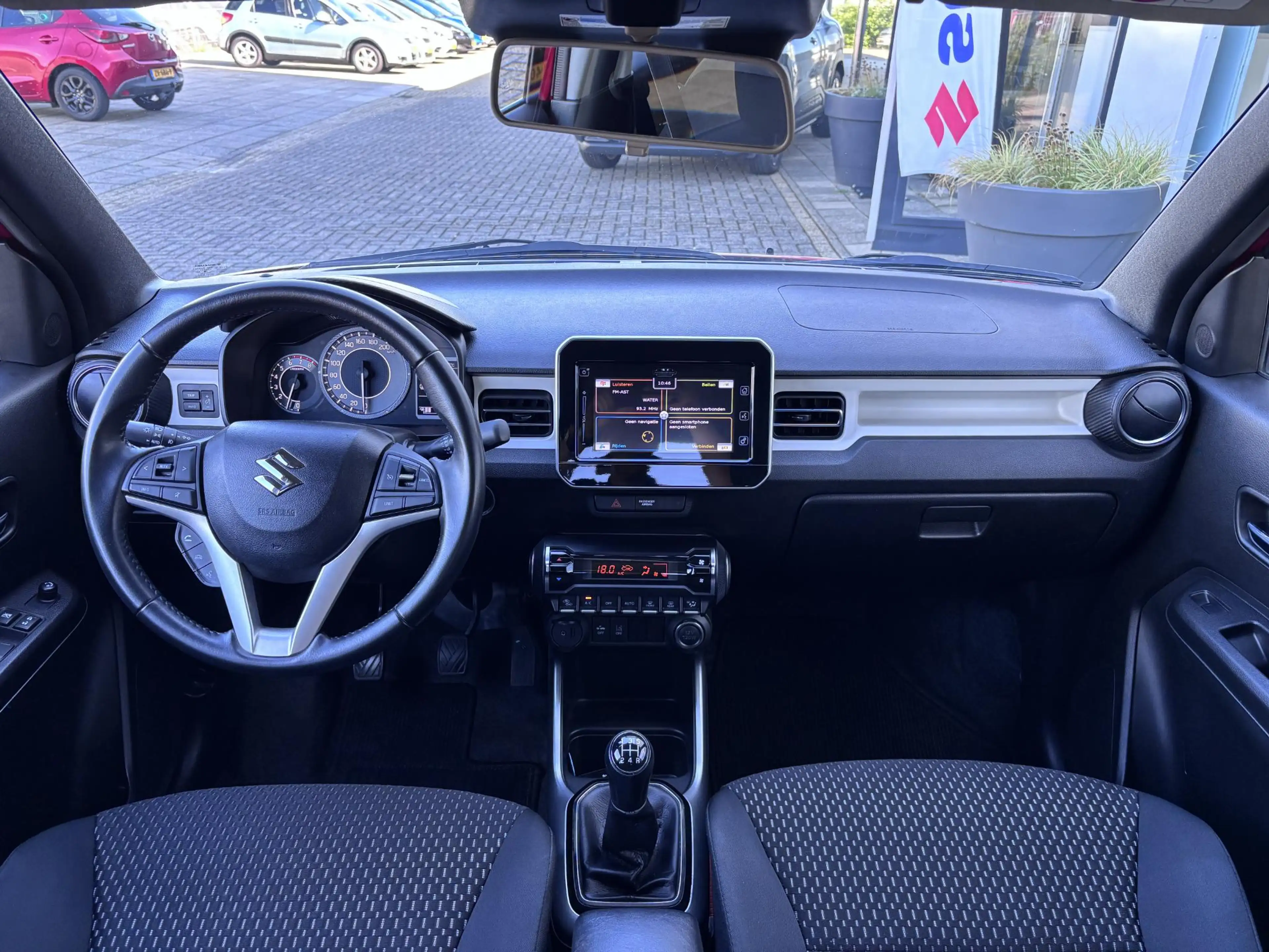 Suzuki Ignis 1.2 Smart Hybrid Style Clima/Navi/Carplay — photo 2