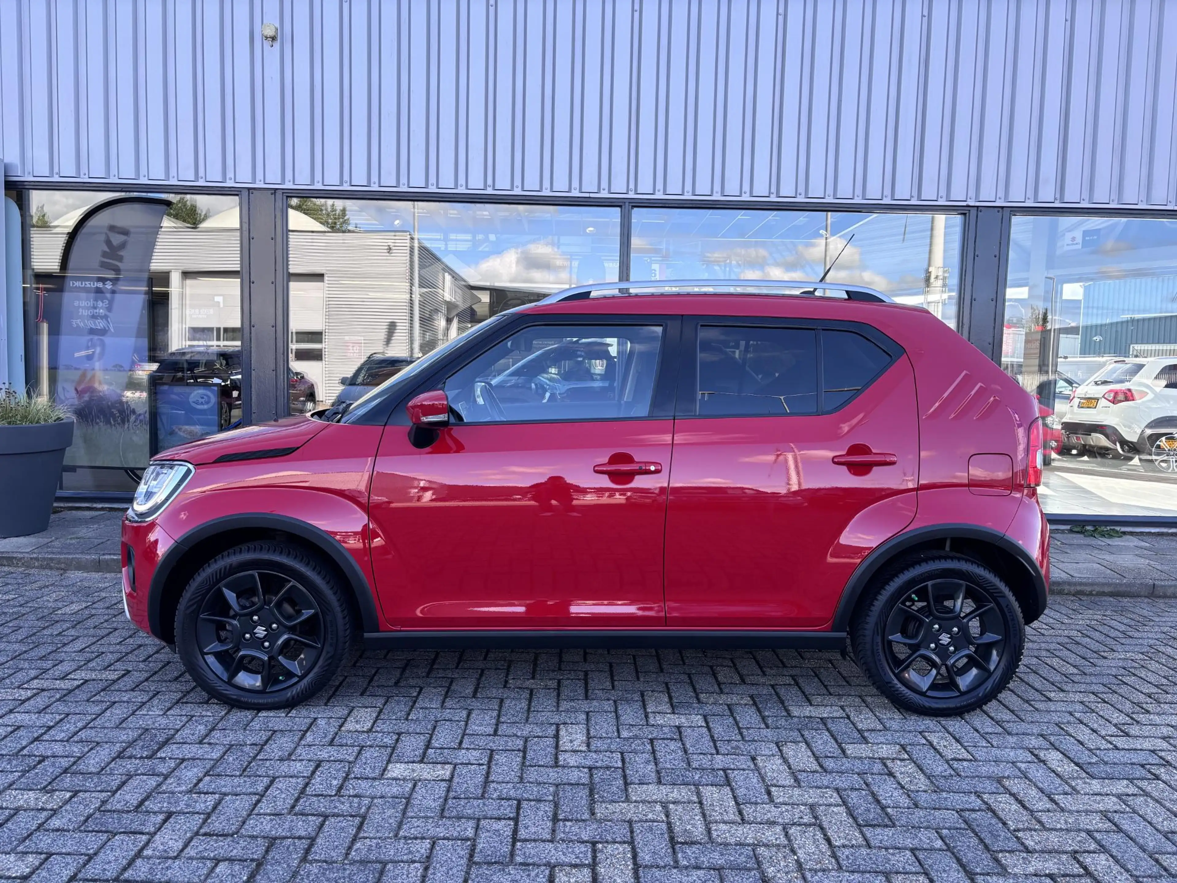 Suzuki Ignis 1.2 Smart Hybrid Style Clima/Navi/Carplay — photo 3