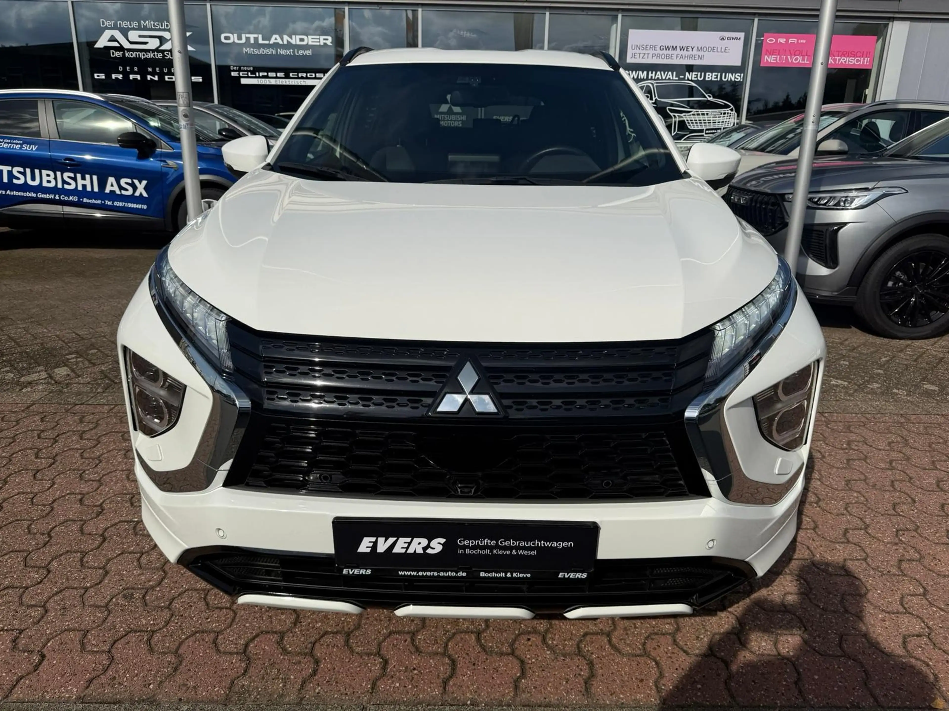 Mitsubishi Eclipse Cross PHEV Select *LED *360° *Navi *AHK — photo 3