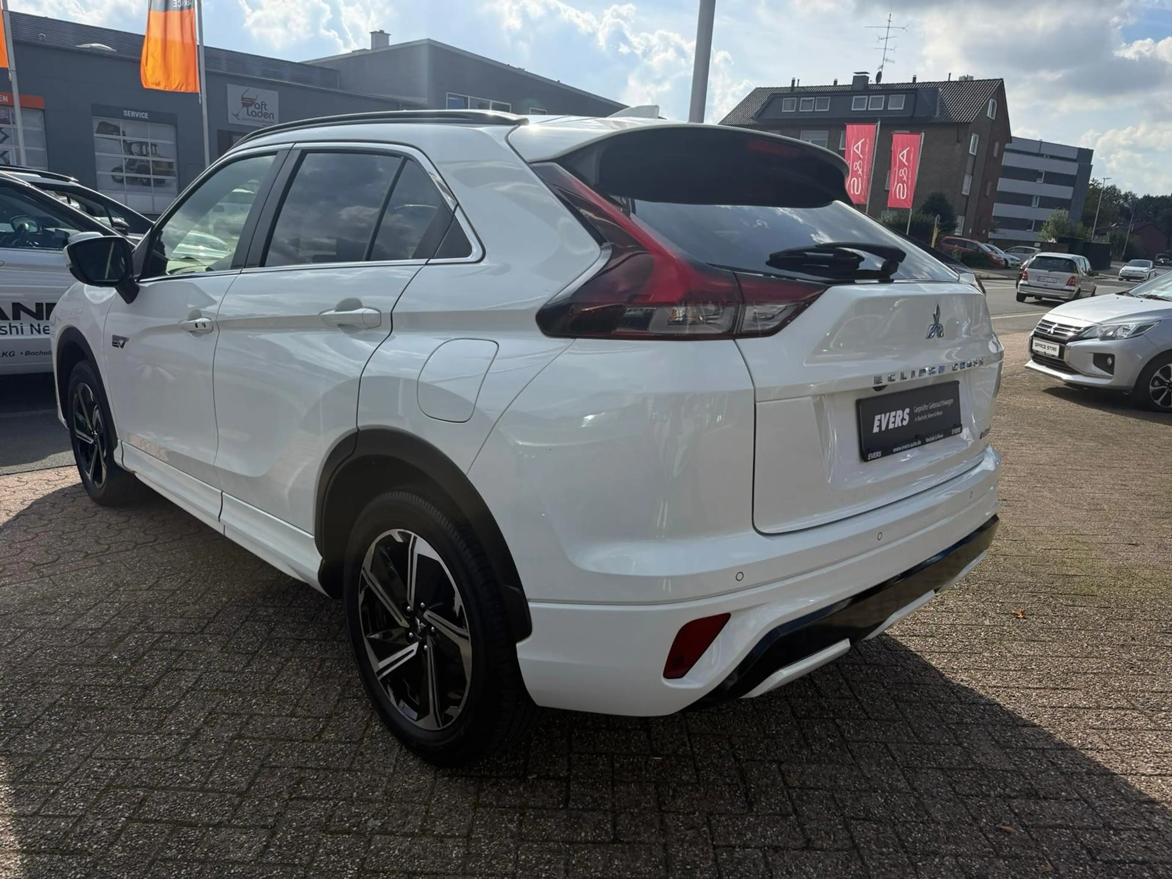 Mitsubishi Eclipse Cross PHEV Select *LED *360° *Navi *AHK — photo 7