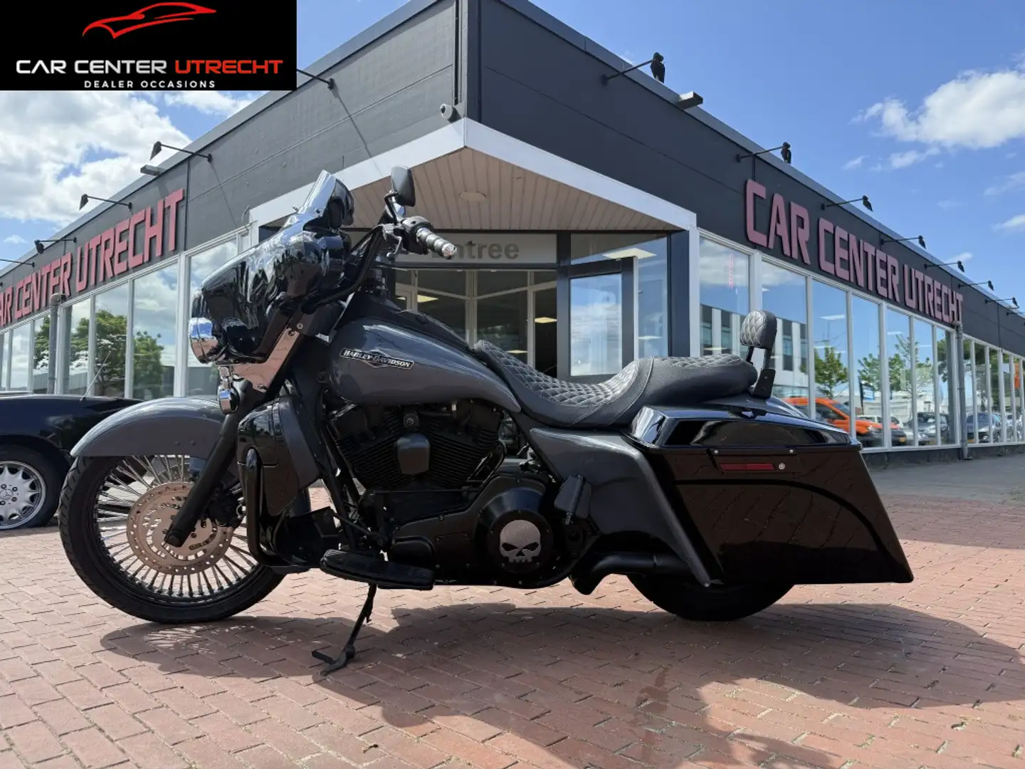 Harley-Davidson Tour Glide 88 FLHTCUI ELECTRA ULTRA CLASSIC Серый - 1