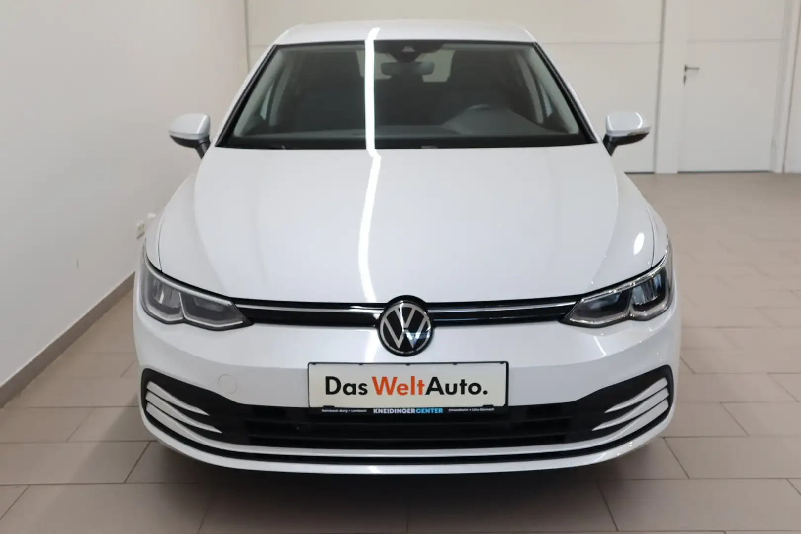 Volkswagen Golf Life mHeV TSI DSG Wit - 2