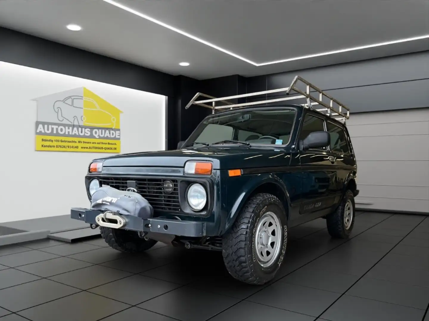 Lada Niva Seilwinde / AHK / Unterboden konserviert Service-N Grün - 1