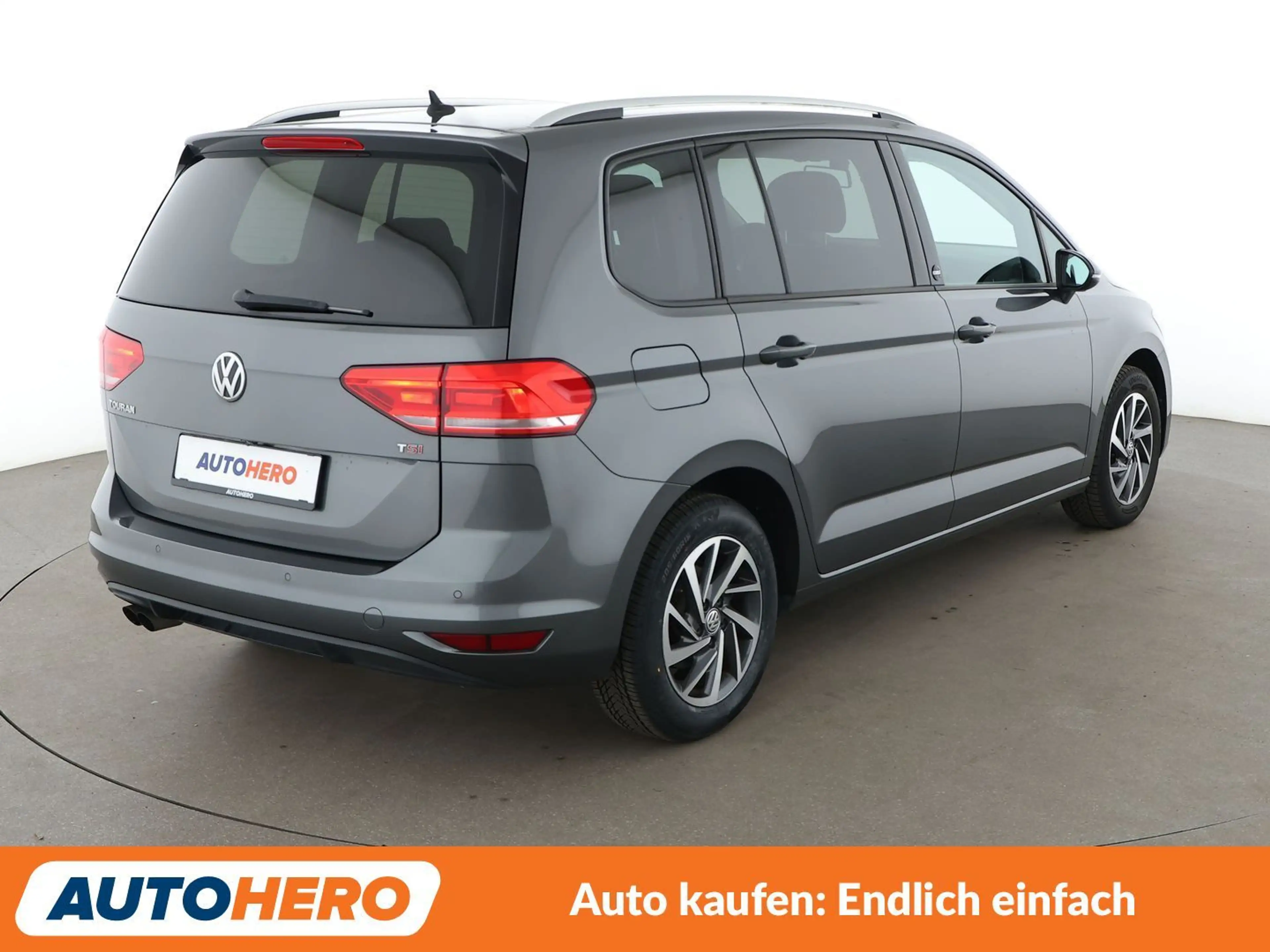 Volkswagen Touran 1.4 TSI Sound BMT*NAVI*ACC*PDC* — photo 6