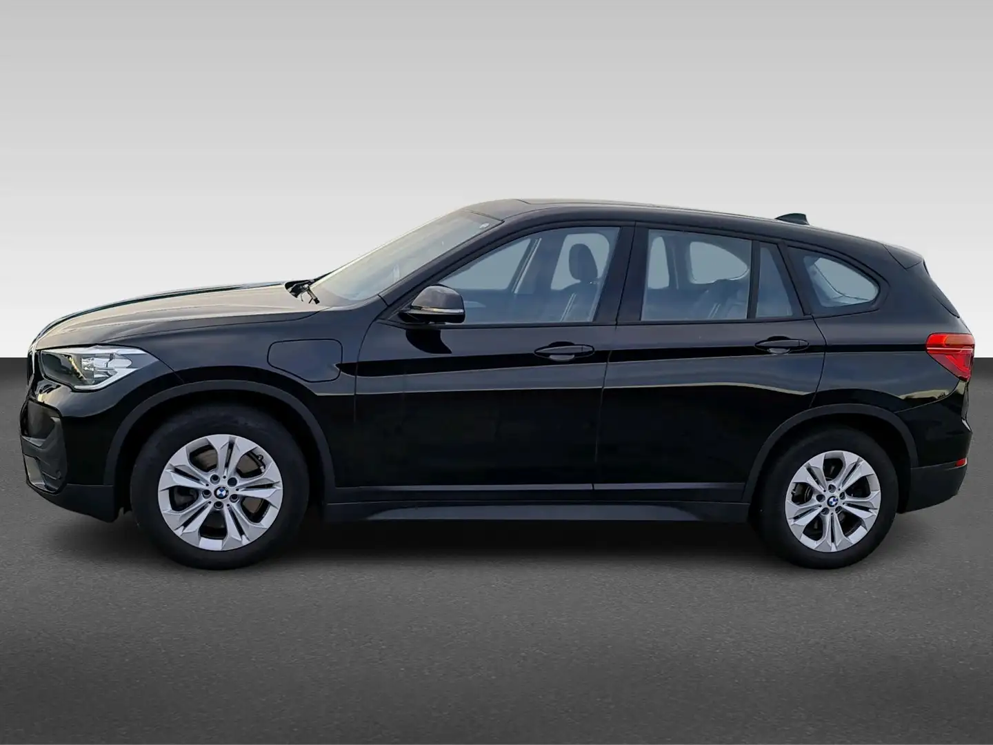 BMW X1 (f48) xDrive25e 220pkExecutive Automaat Negro - 2