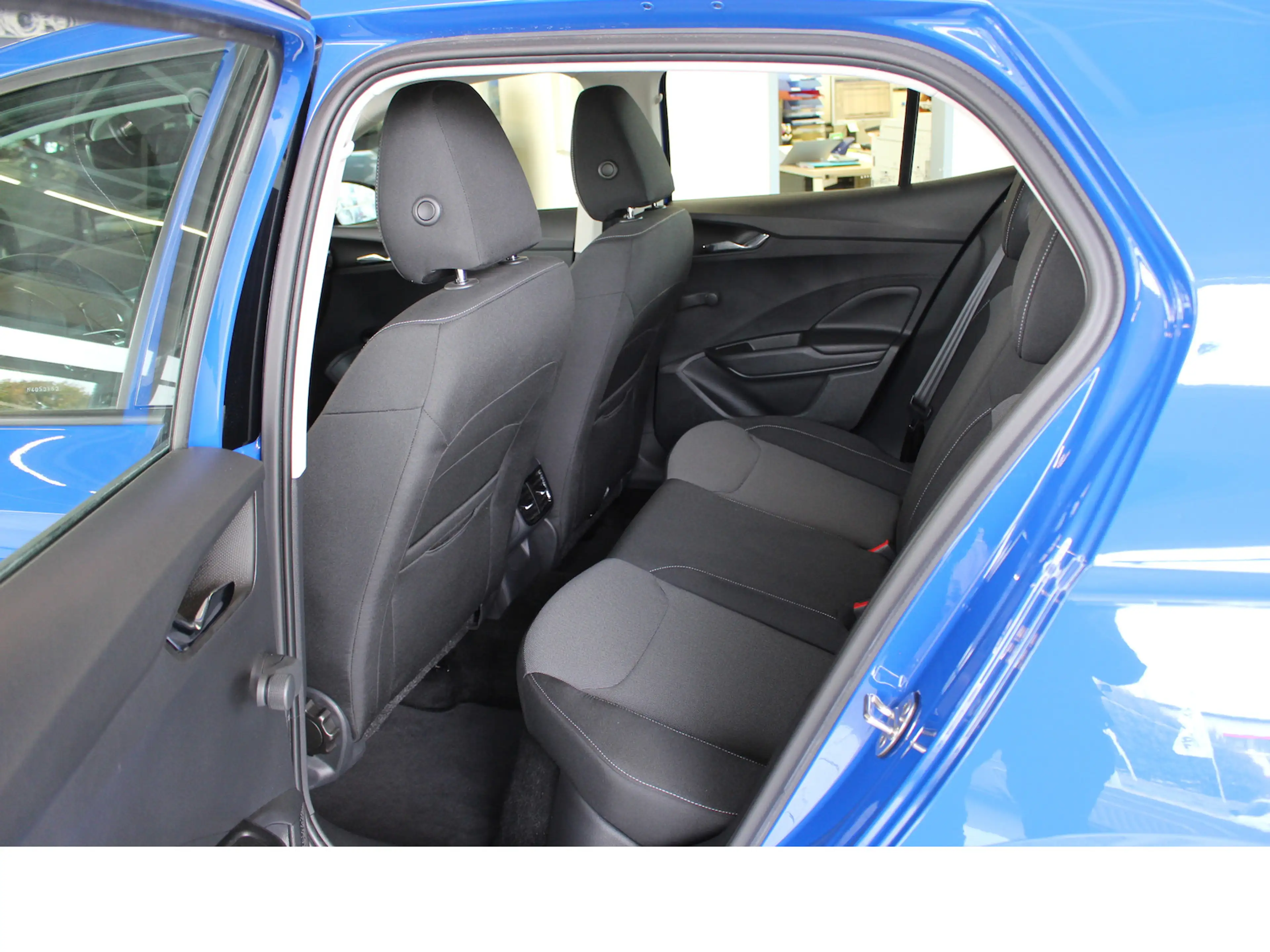 Skoda Fabia Ambition 1.0 Apple CarPlay,Android Auto,Wie Neu — photo 8