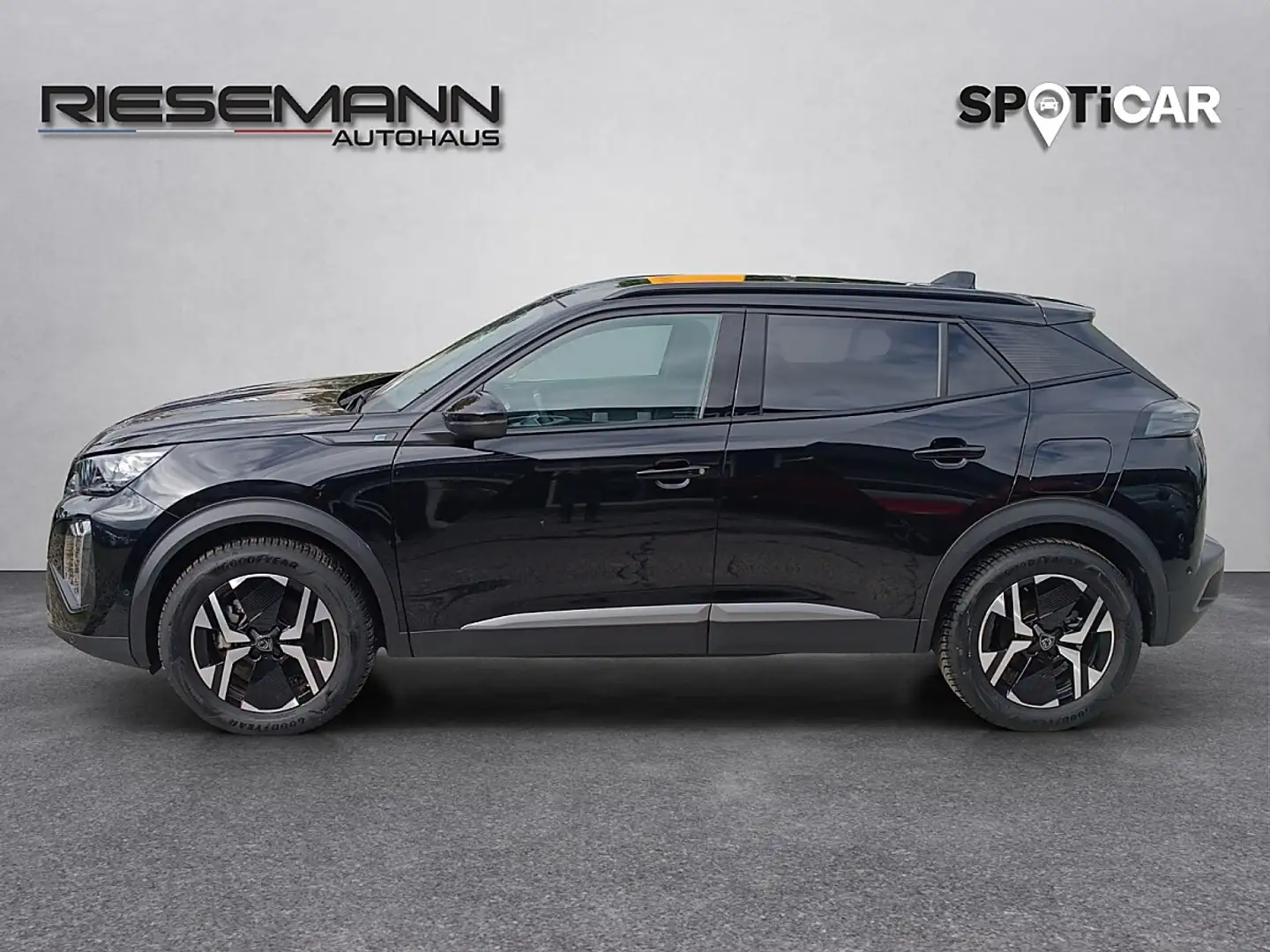 Peugeot e-2008 50kWh GT Schwarz - 2