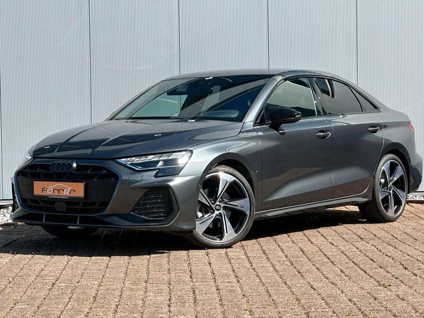 Audi A3 Lim. 35 TFSI S-line MATRIX 19" SONOS HUD Gris - 1