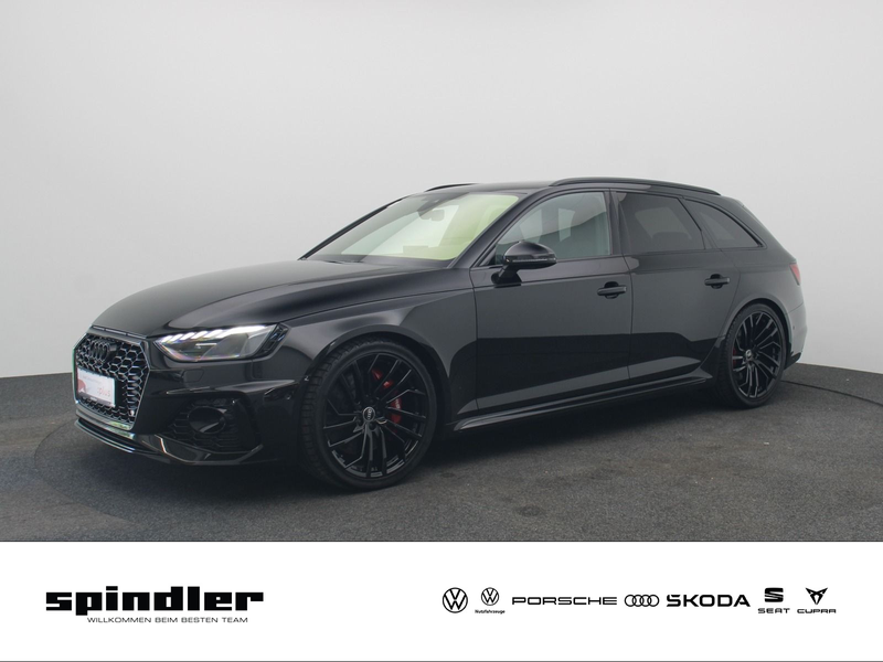 Audi RS4 TFSI quattro / Vmax280, Pano, Matrix