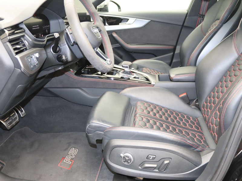 Audi RS4 TFSI quattro / Vmax280, Pano, Matrix — photo 12