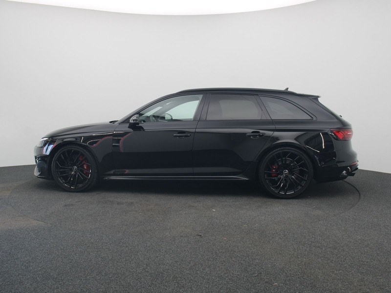 Audi RS4 TFSI quattro / Vmax280, Pano, Matrix — photo 3