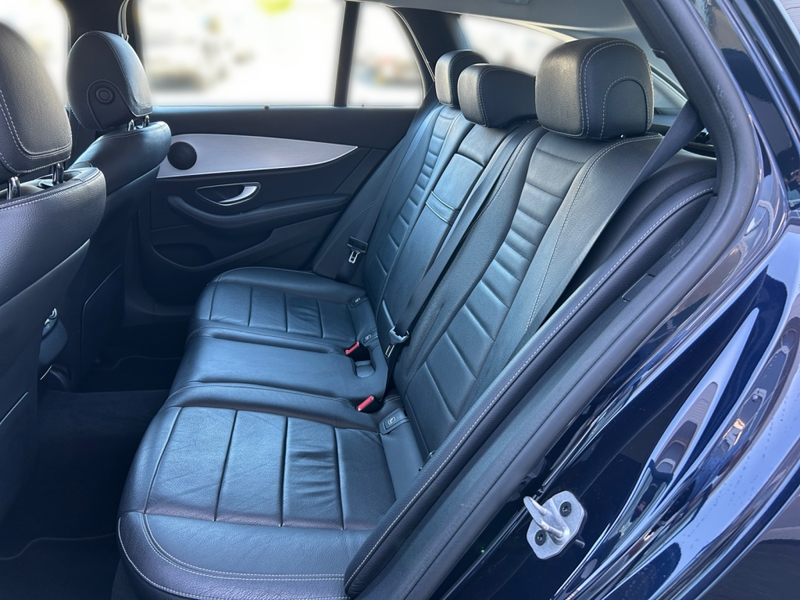 Mercedes-Benz E 220 d T Avantgarde/LED/HUD/Distronic/360°K/ — photo 13