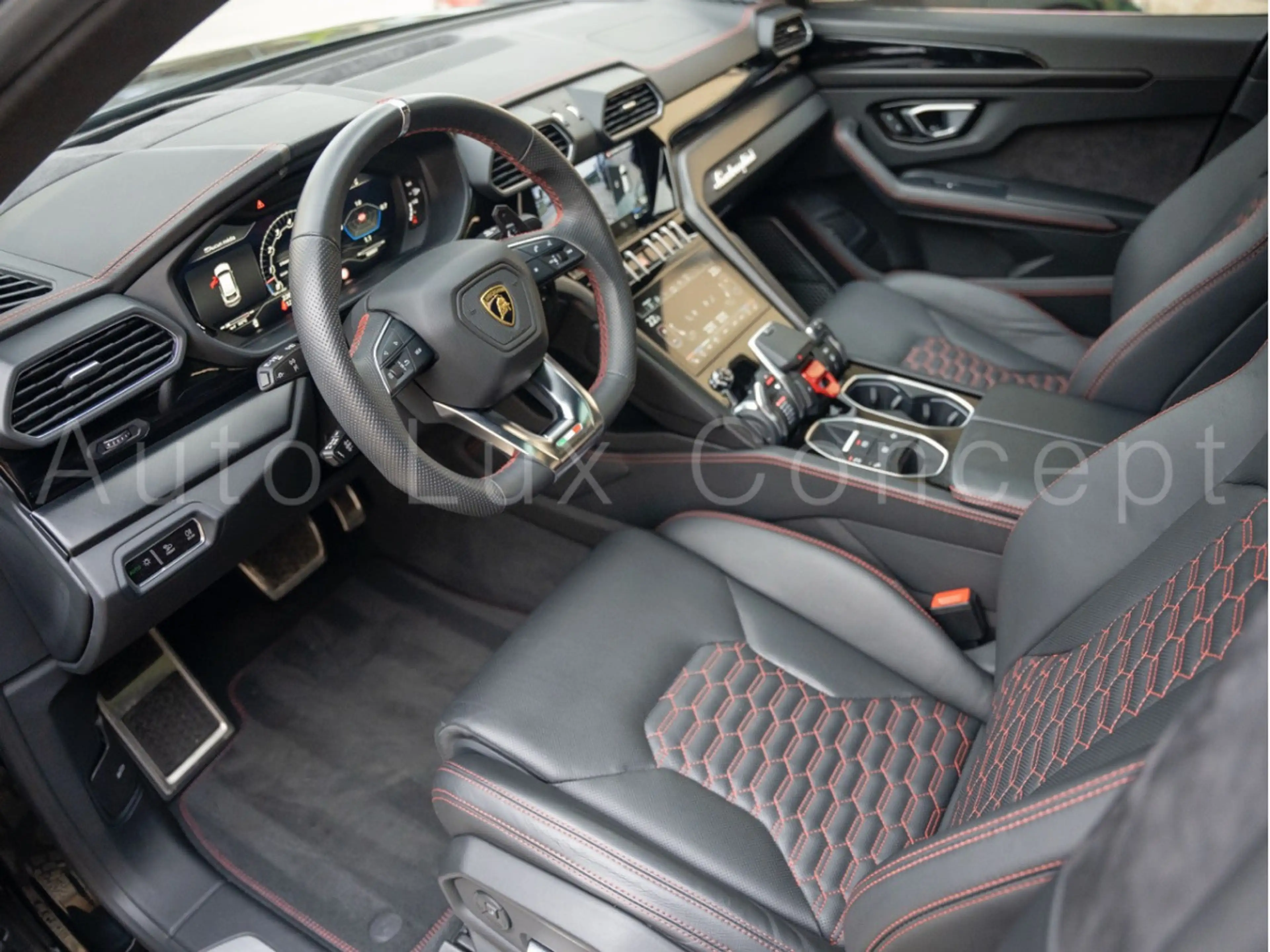 Lamborghini Urus Pano/B&O/ParkAssist/AHK/Q-Citura/Sitzbelüftung — photo 5