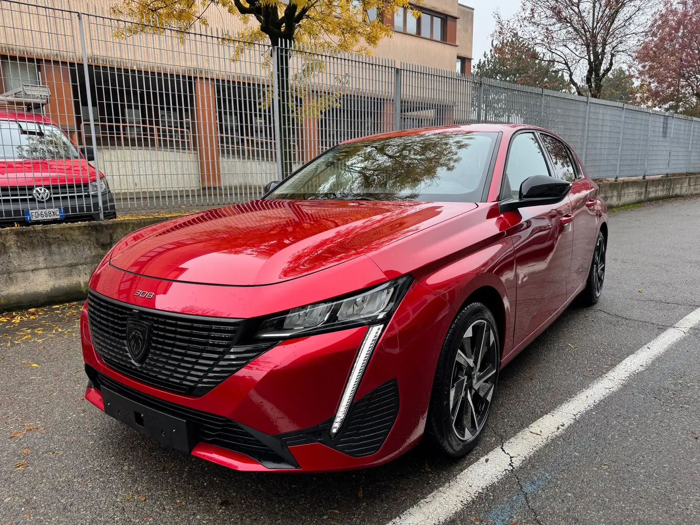 Peugeot 308 5p 1.2 puretech t 130CV ALLURE PACK Rood - 1