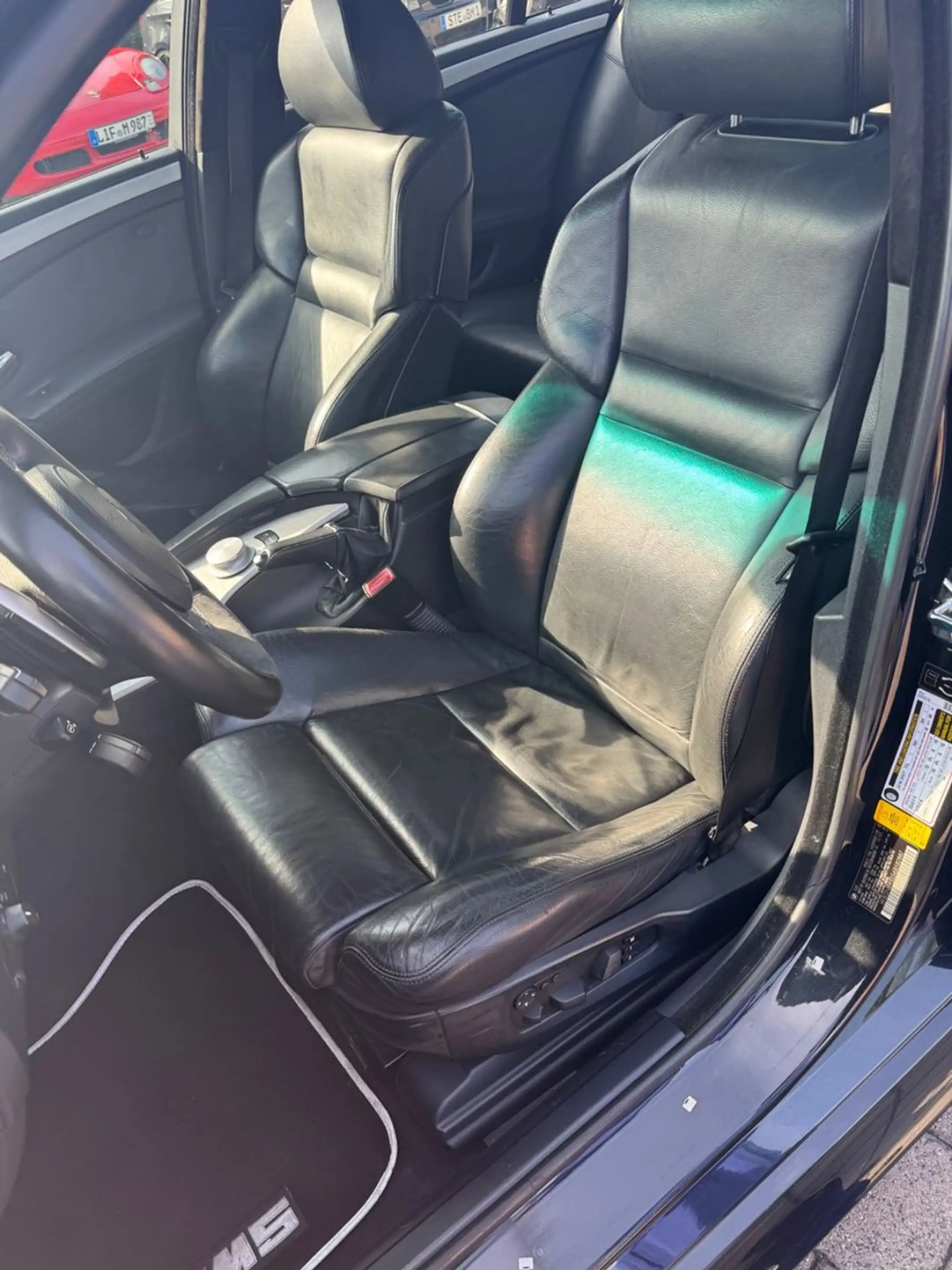 BMW M5 V10 — photo 13