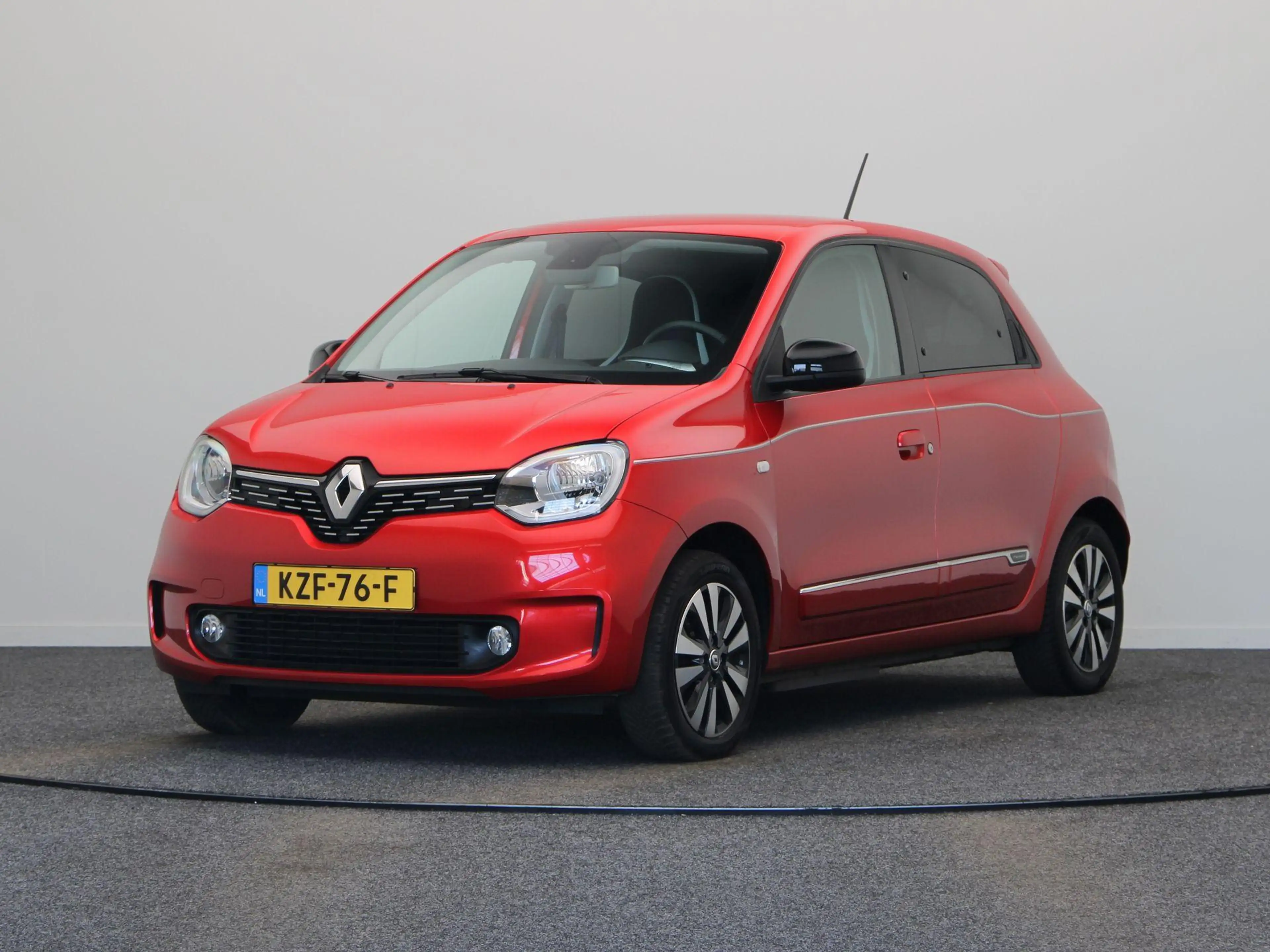 Renault Twingo Z.E. R80 Techno | Navigatie | Achteruitrijcamera | — photo 8
