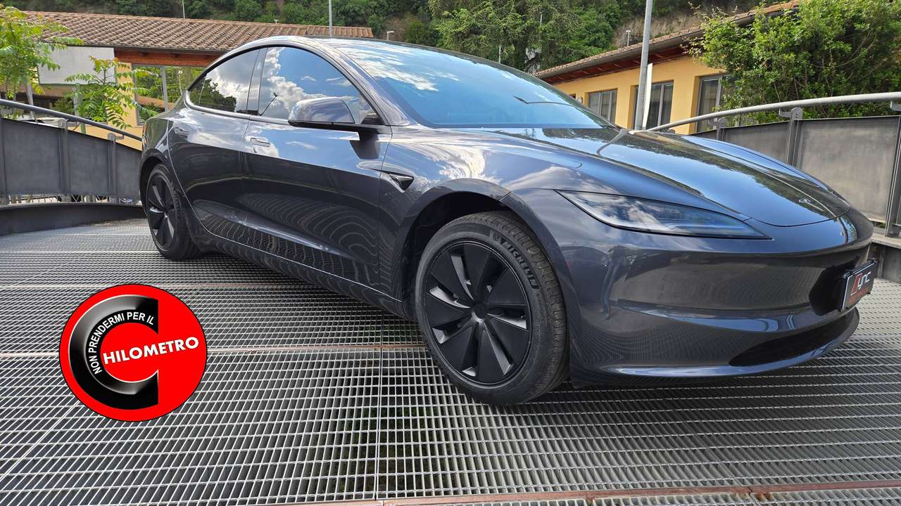Tesla Model 3 Highland 2024 Premium rwd unipro uff