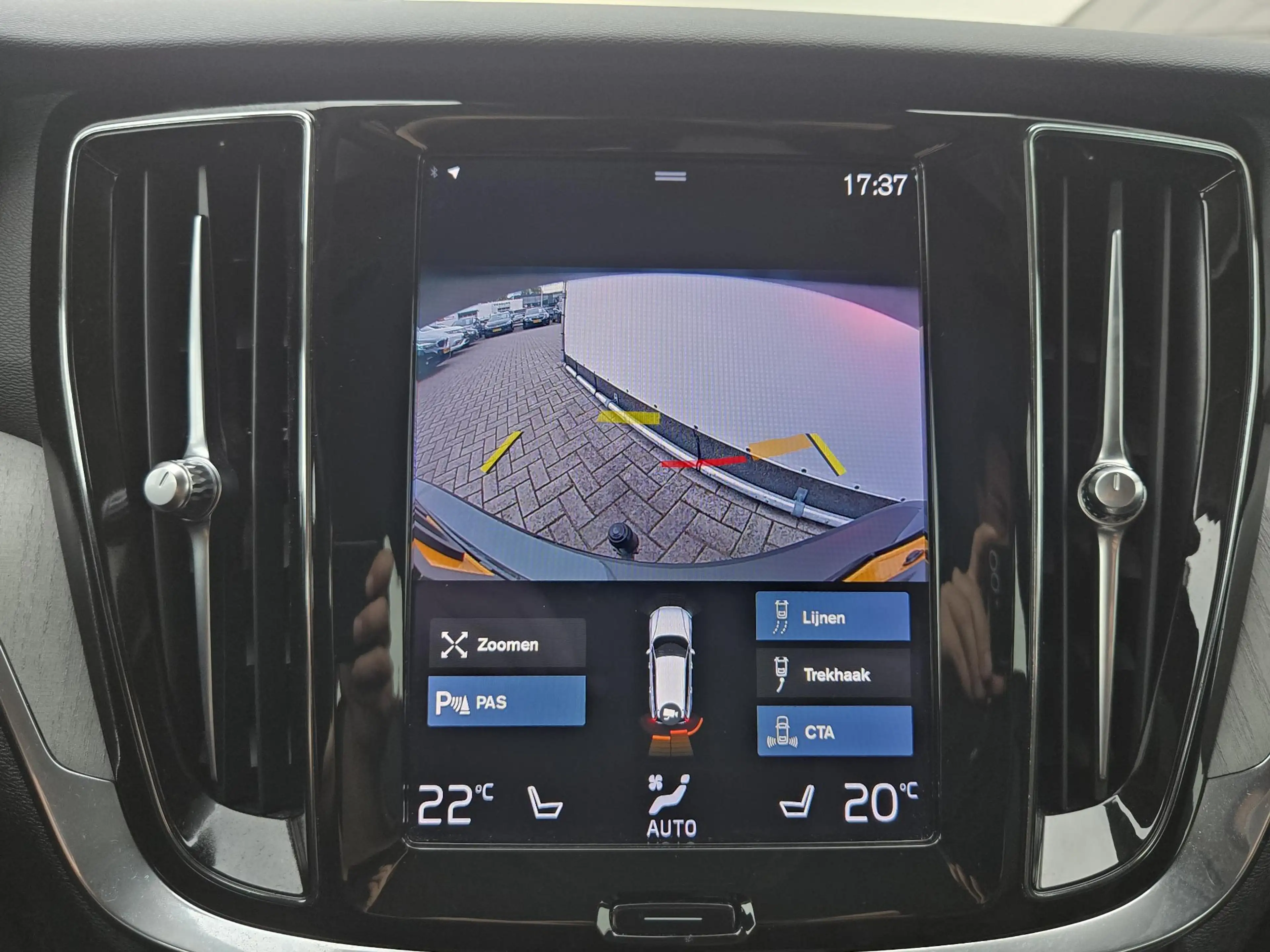 Volvo V60 2.0 B3 Inscription | Trekhaak| Comfort Stoelen| De — photo 28