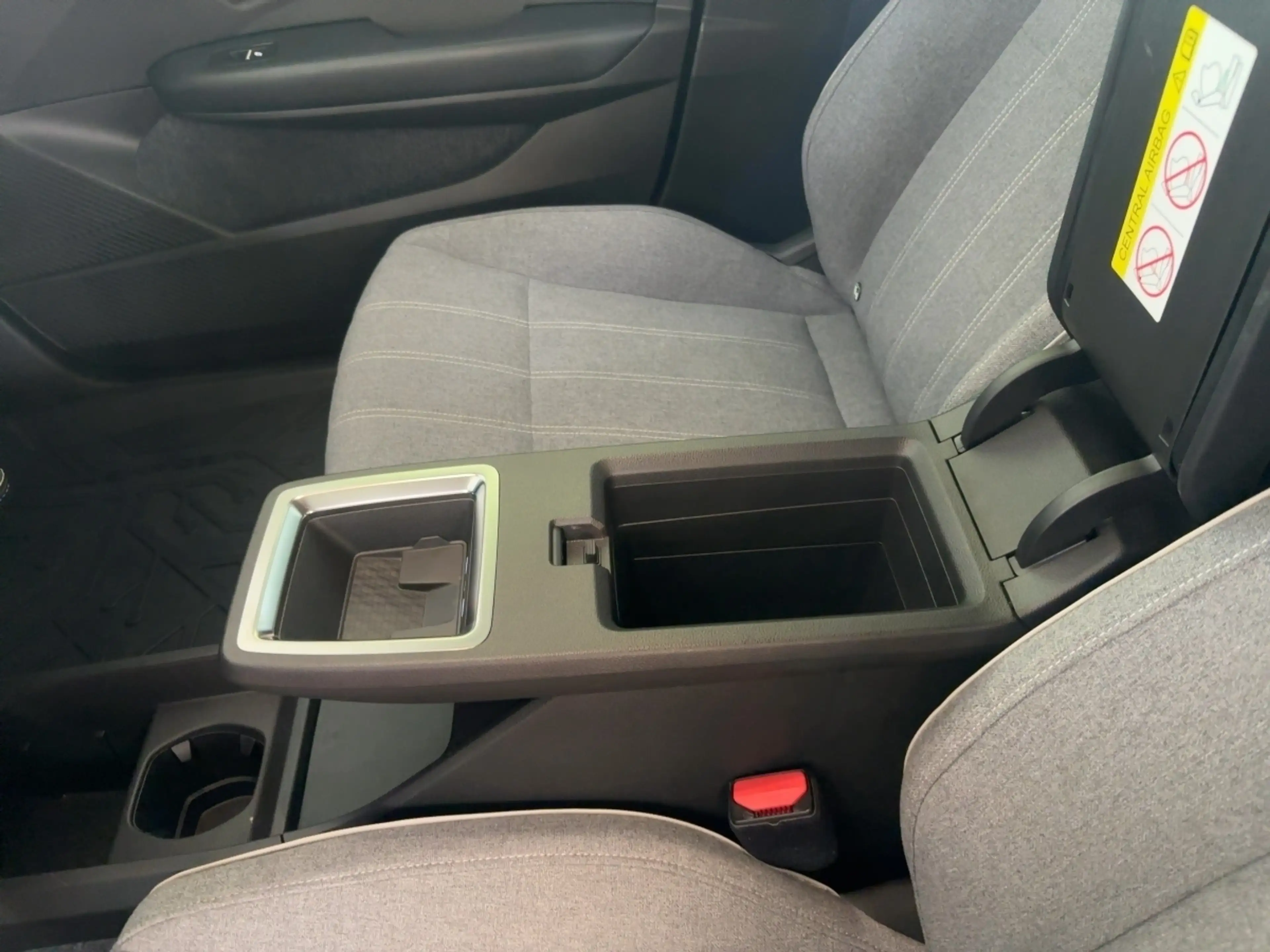 Renault Megane E-Tech EV60 220 Evolution — photo 12