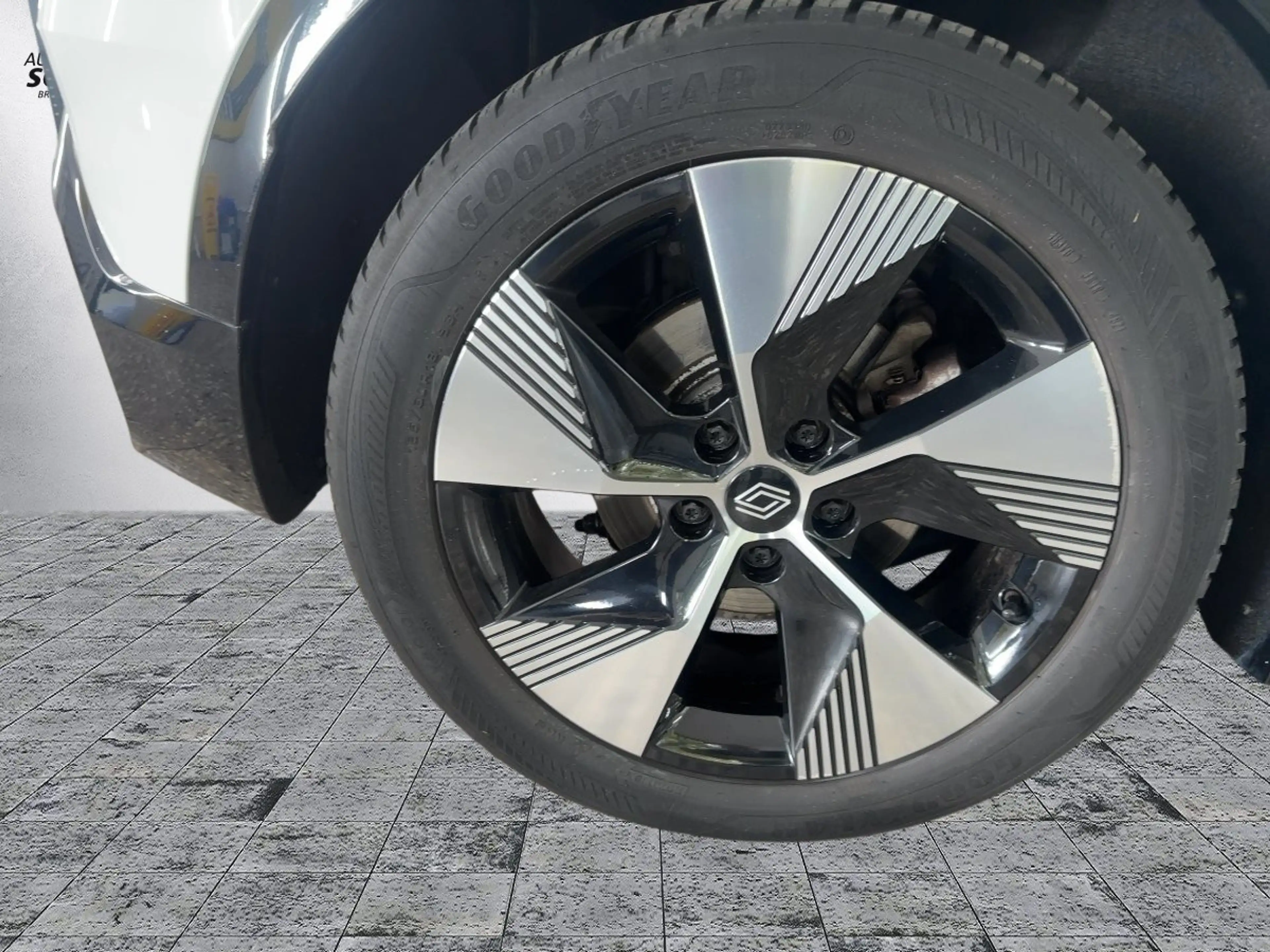 Renault Megane E-Tech EV60 220 Evolution — photo 7
