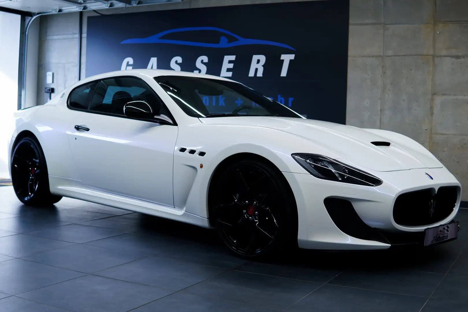 Maserati GranTurismo MC Stradale Blanc - 1