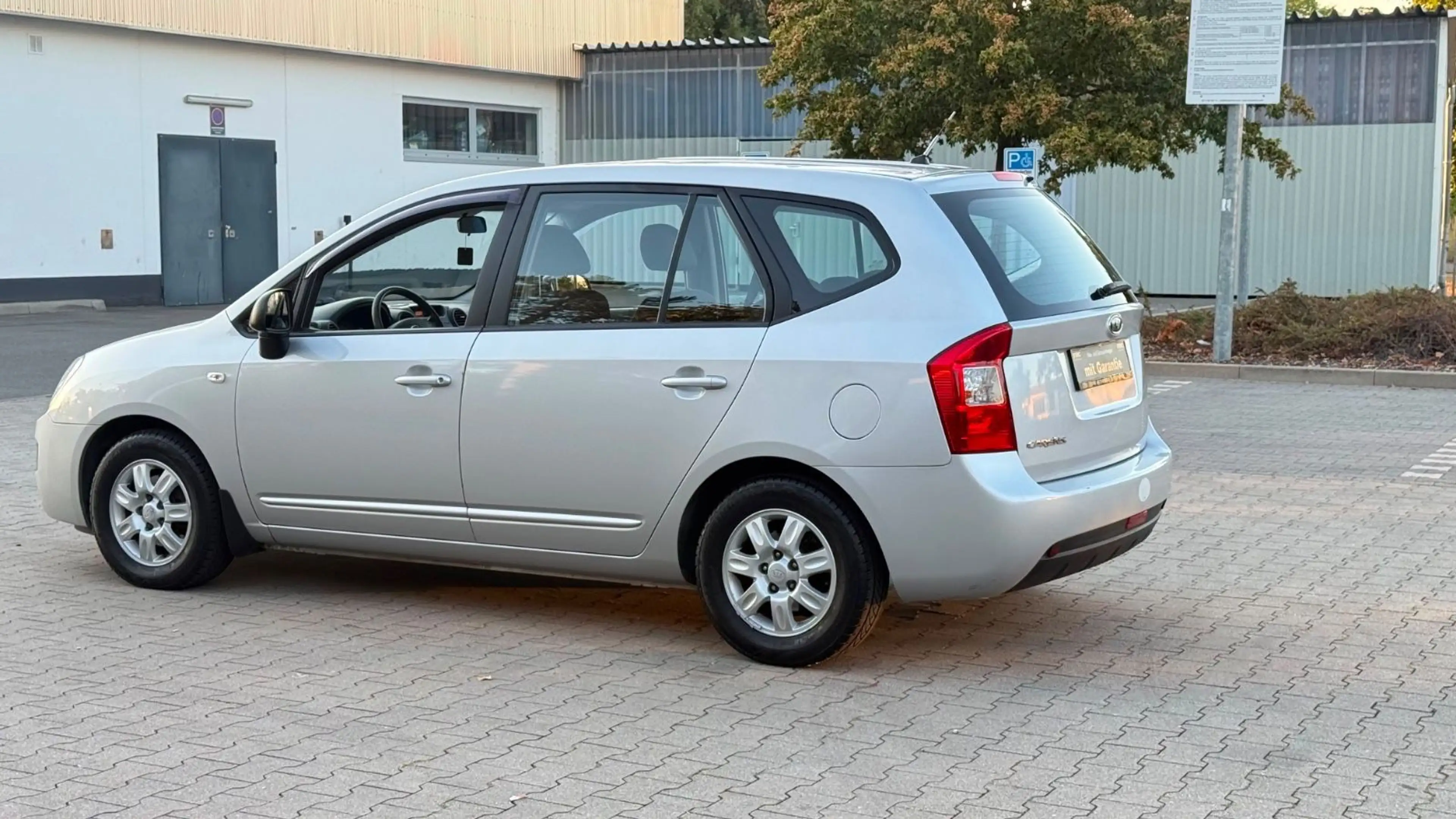 Kia Carens LX Basis/KLIMA/TÜV NEU/WENIG KM/ — photo 9