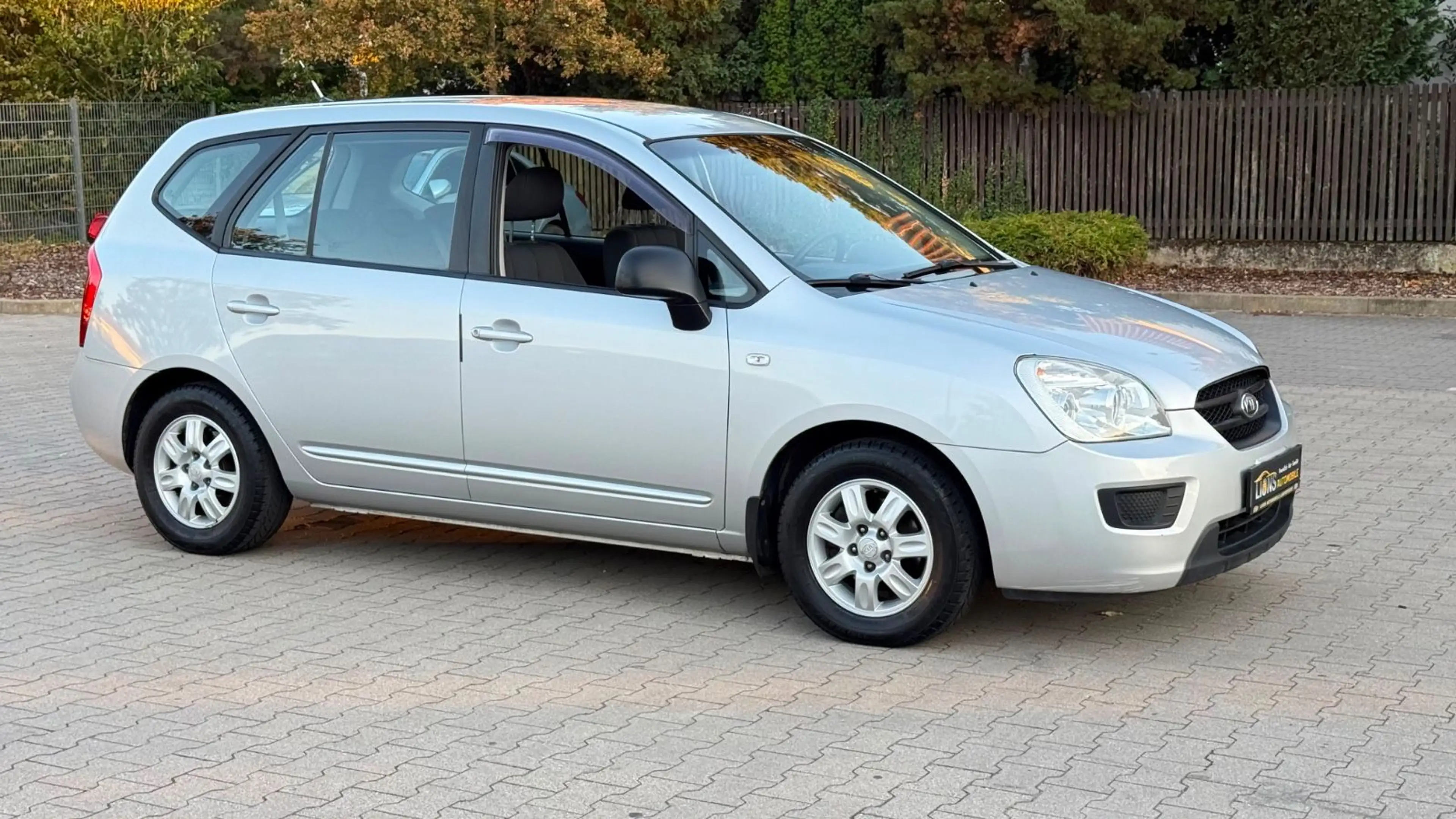 Kia Carens LX Basis/KLIMA/TÜV NEU/WENIG KM/ — photo 15