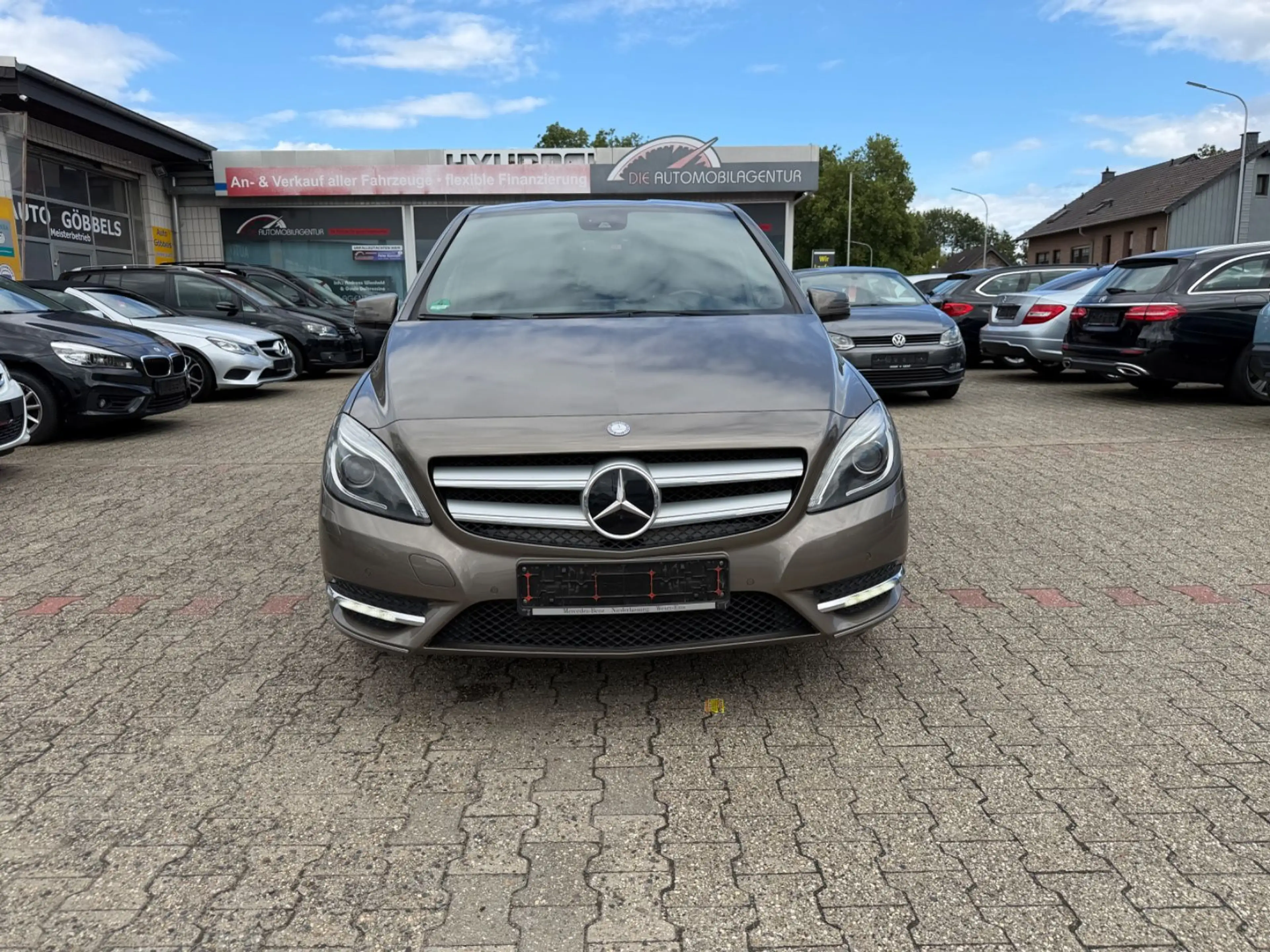 Mercedes-Benz B 180 CDI ILS NAVI LEDER SITZHZG TOTWINKEL PDC — photo 2