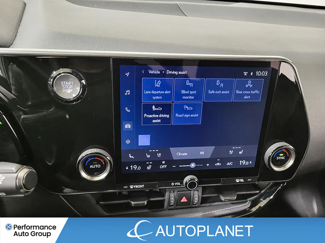 Lexus NX снимка Lexus NX