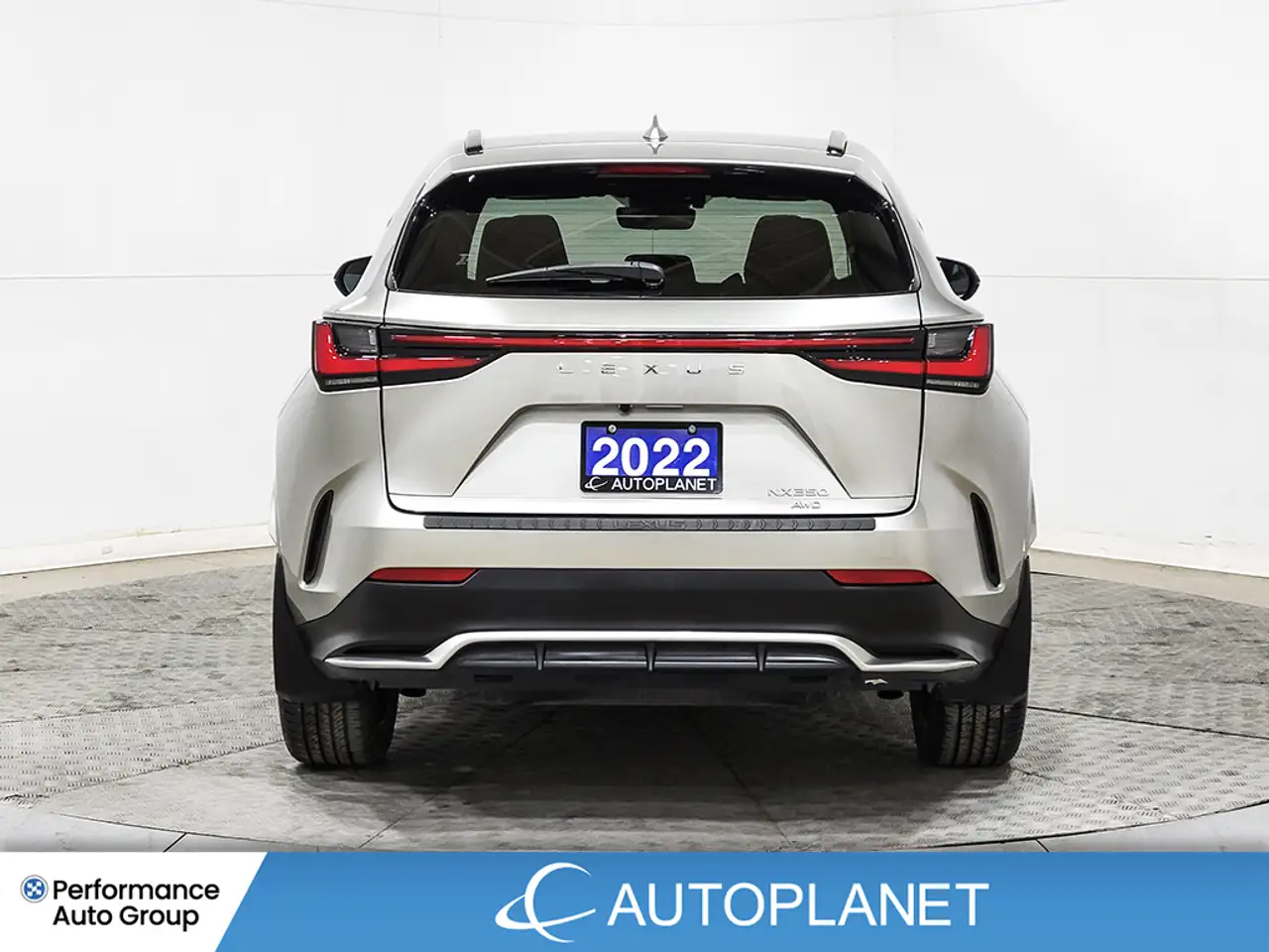 Lexus NX снимка Lexus NX