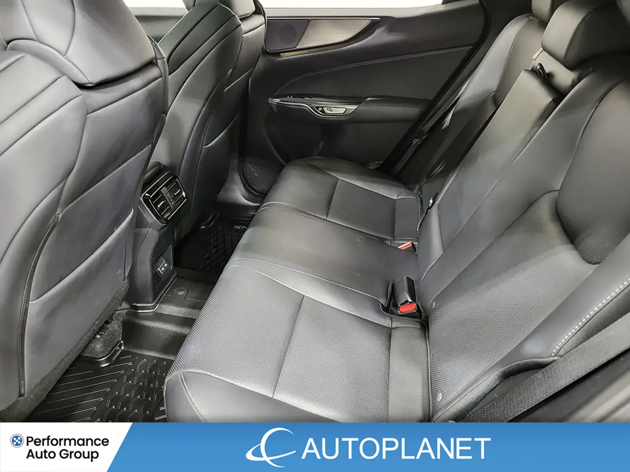 Lexus NX снимка Lexus NX