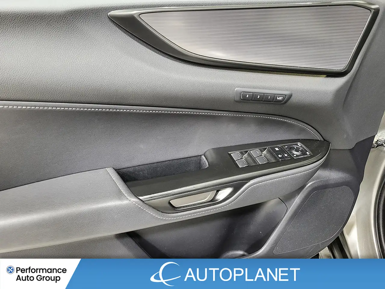 Lexus NX снимка Lexus NX