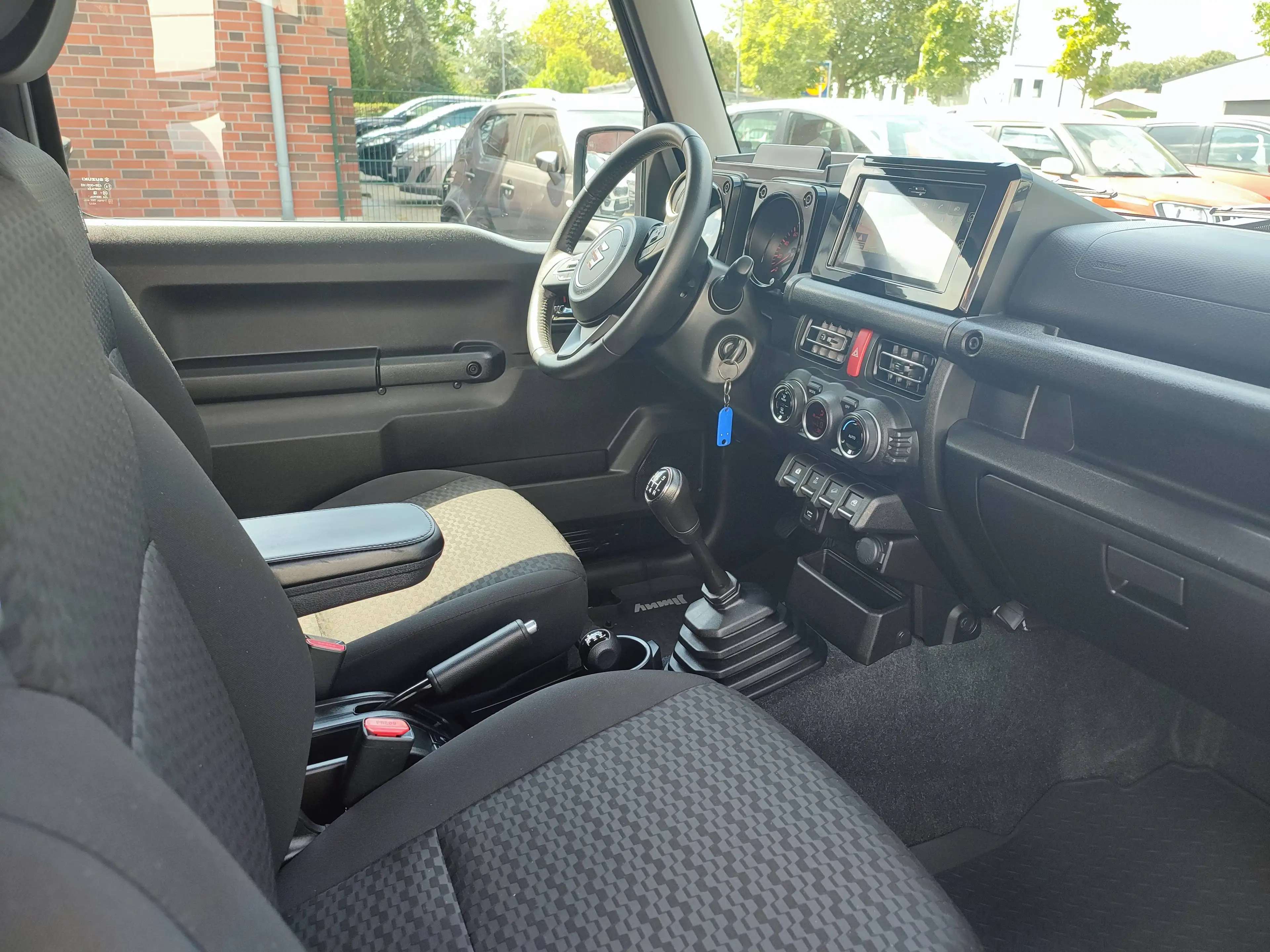 Suzuki Jimny Jimny 1.5 ALLGRIP Comfort+ Navi+Cam/AHK — photo 11