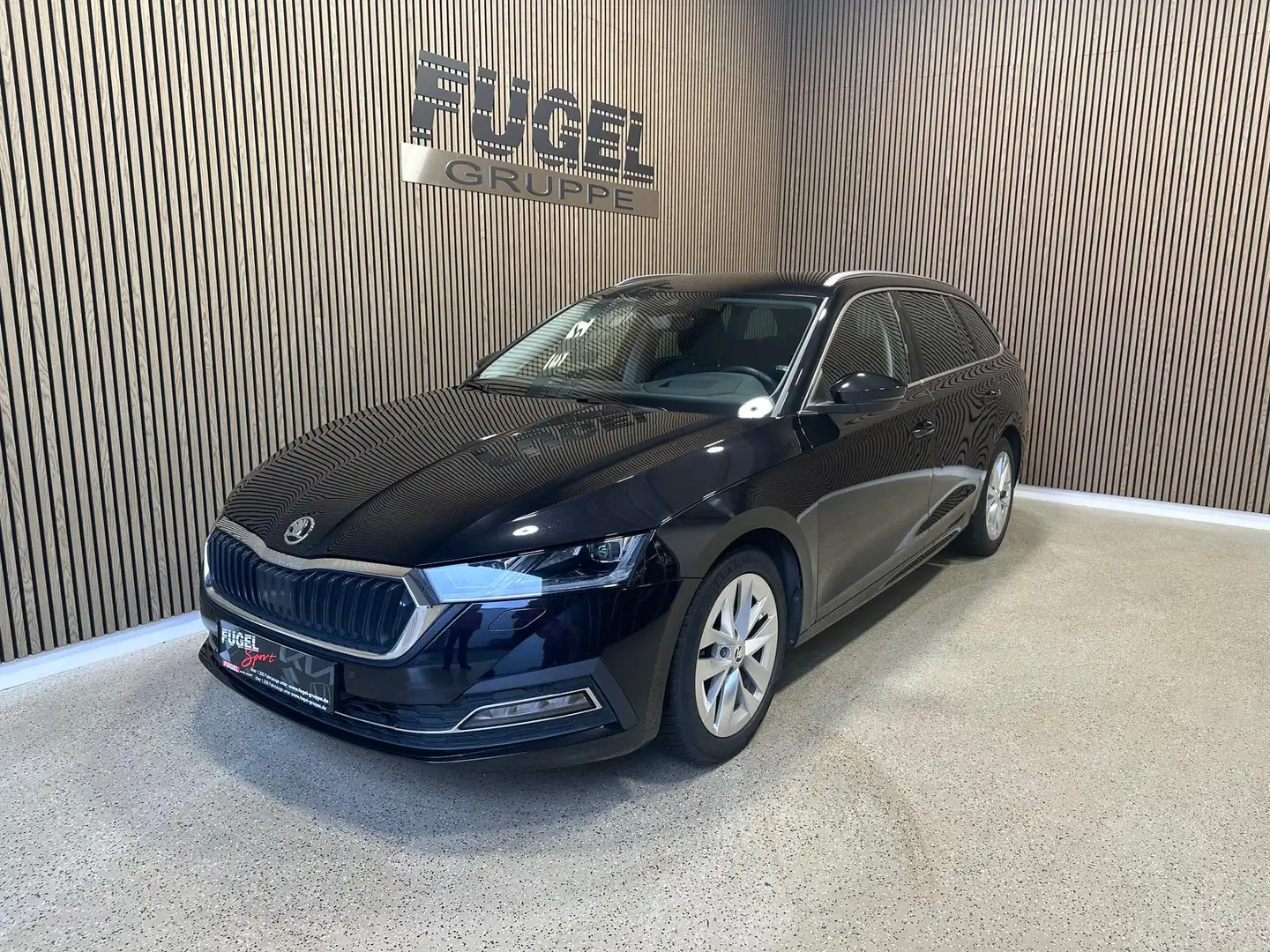 Skoda Octavia Combi 2.0 TDI DSG Style LED|SHZ|AHK|Navi Schwarz - 2