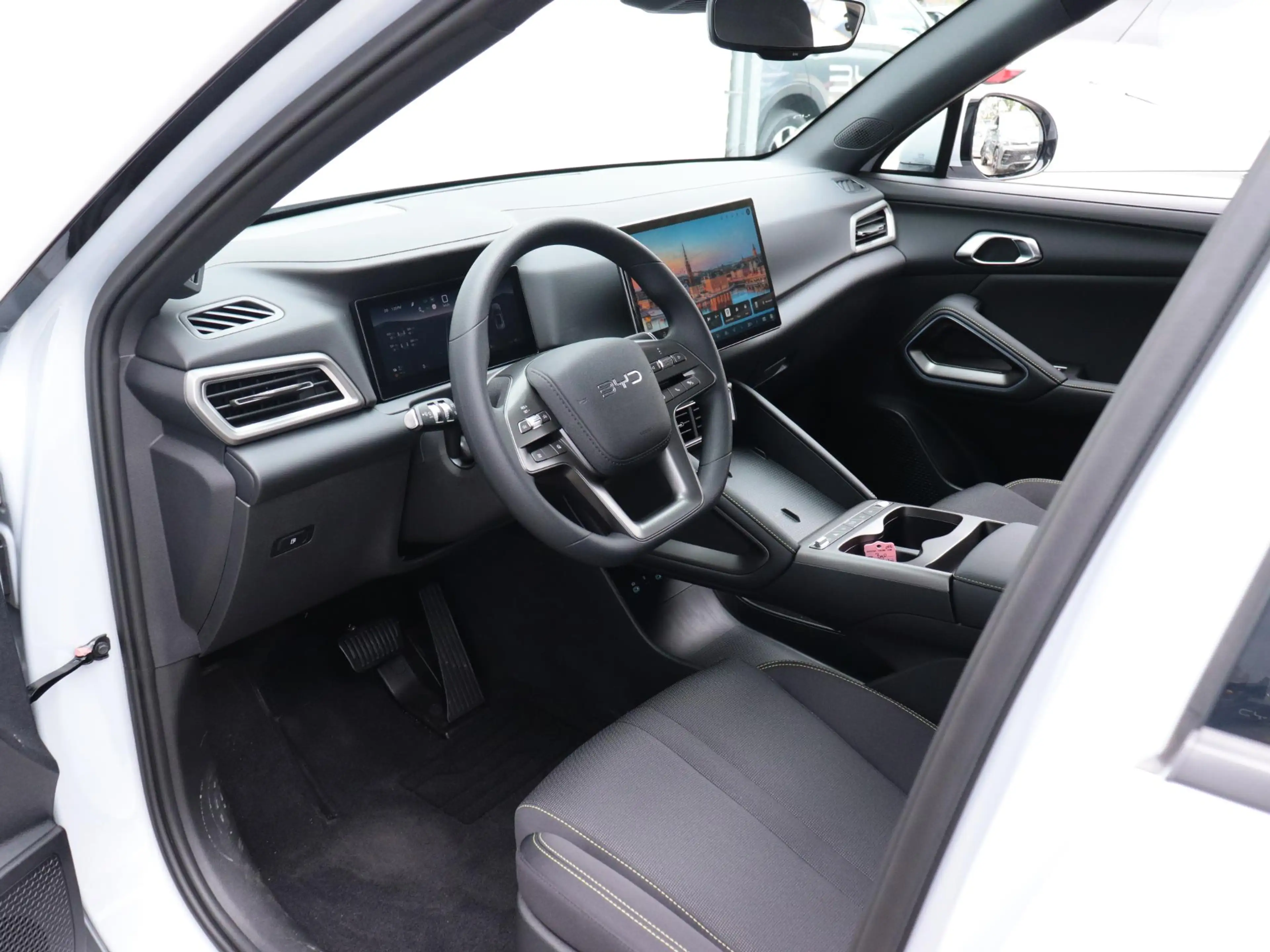 BYD Atto 2 1.5 DM-i Active | Uit Voorraad Leverbaar | — photo 12