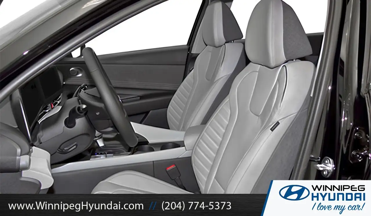 Hyundai ELANTRA снимка Hyundai ELANTRA