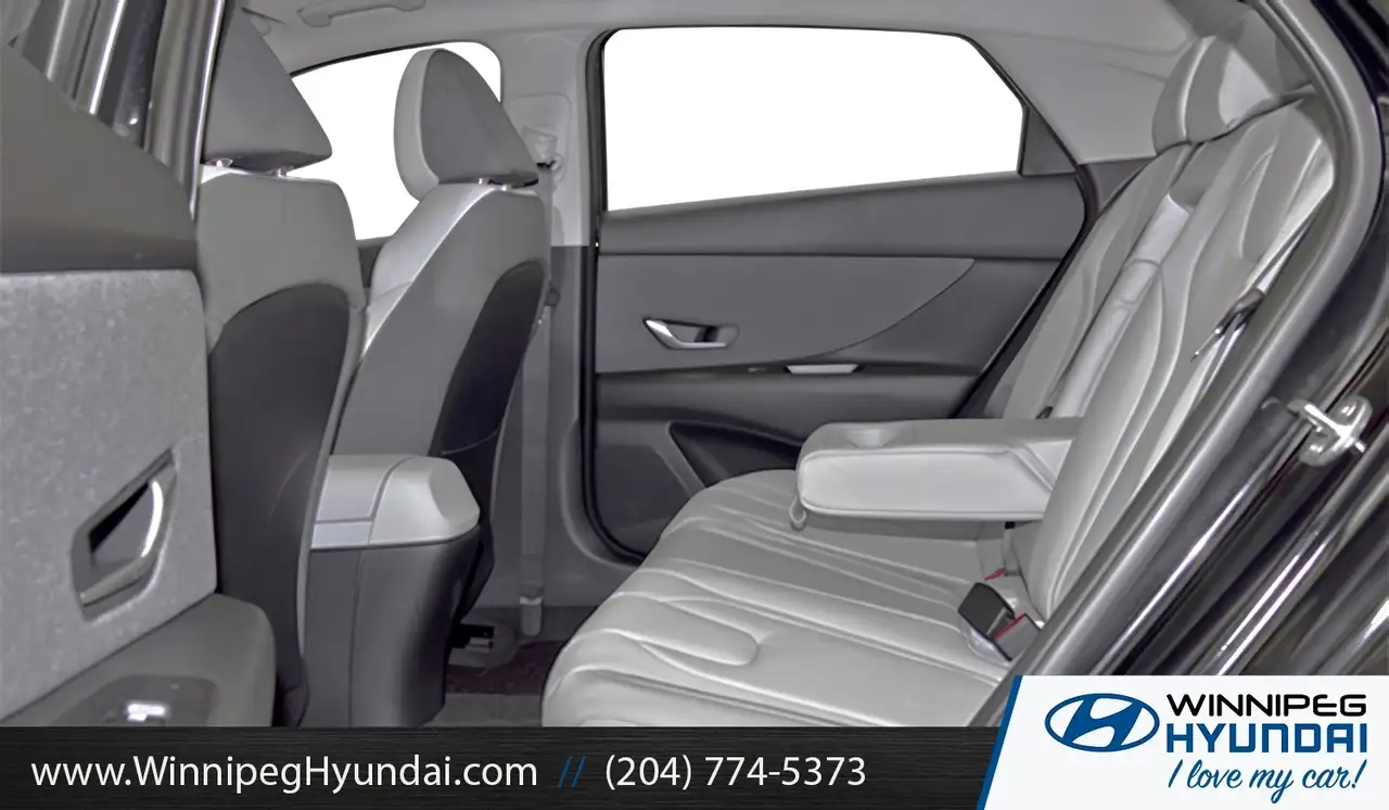Hyundai ELANTRA снимка Hyundai ELANTRA