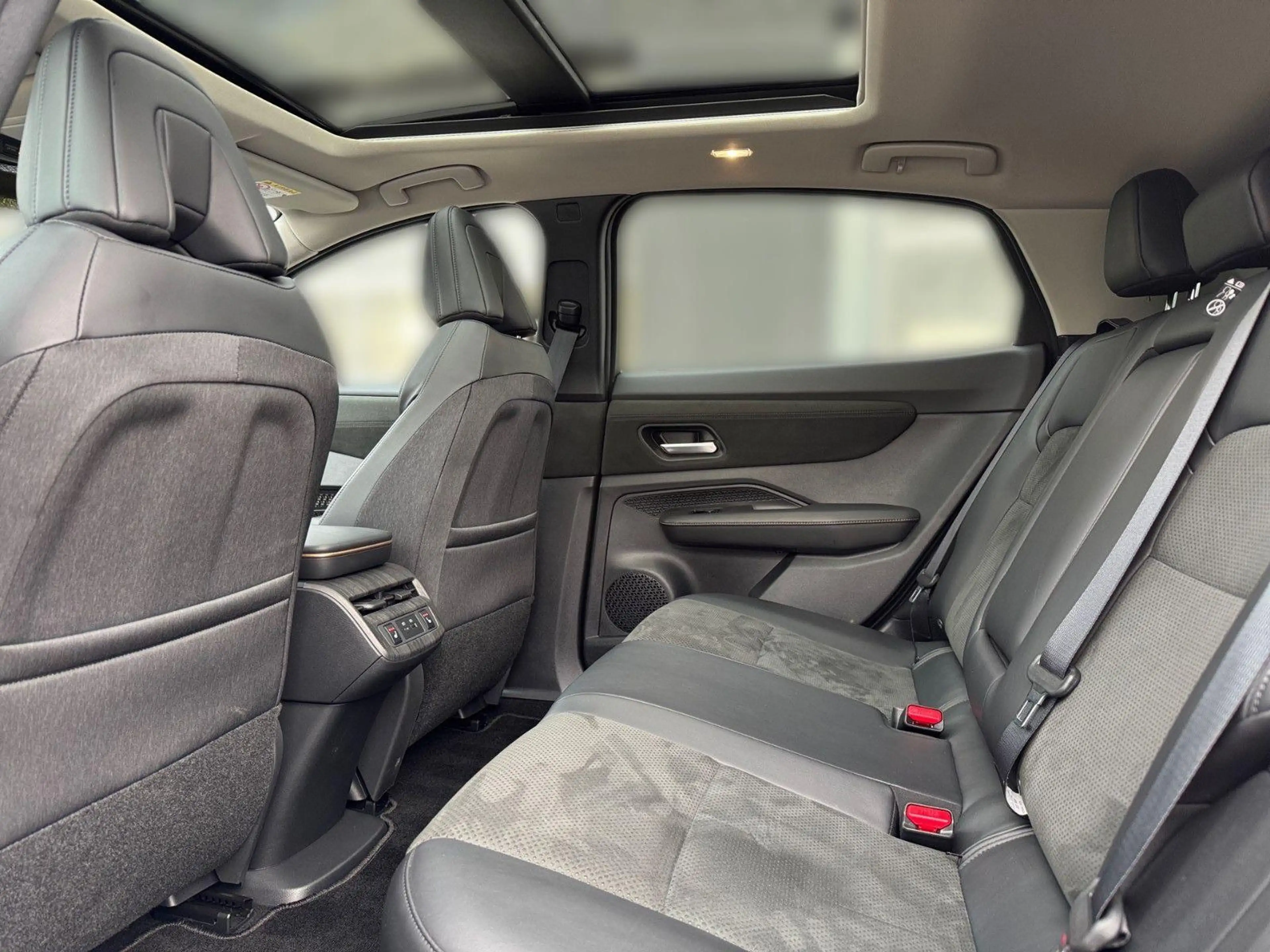 Nissan Ariya 87 kWh Evolve Pack *BOSE/PANO/20"FELGEN* — photo 12