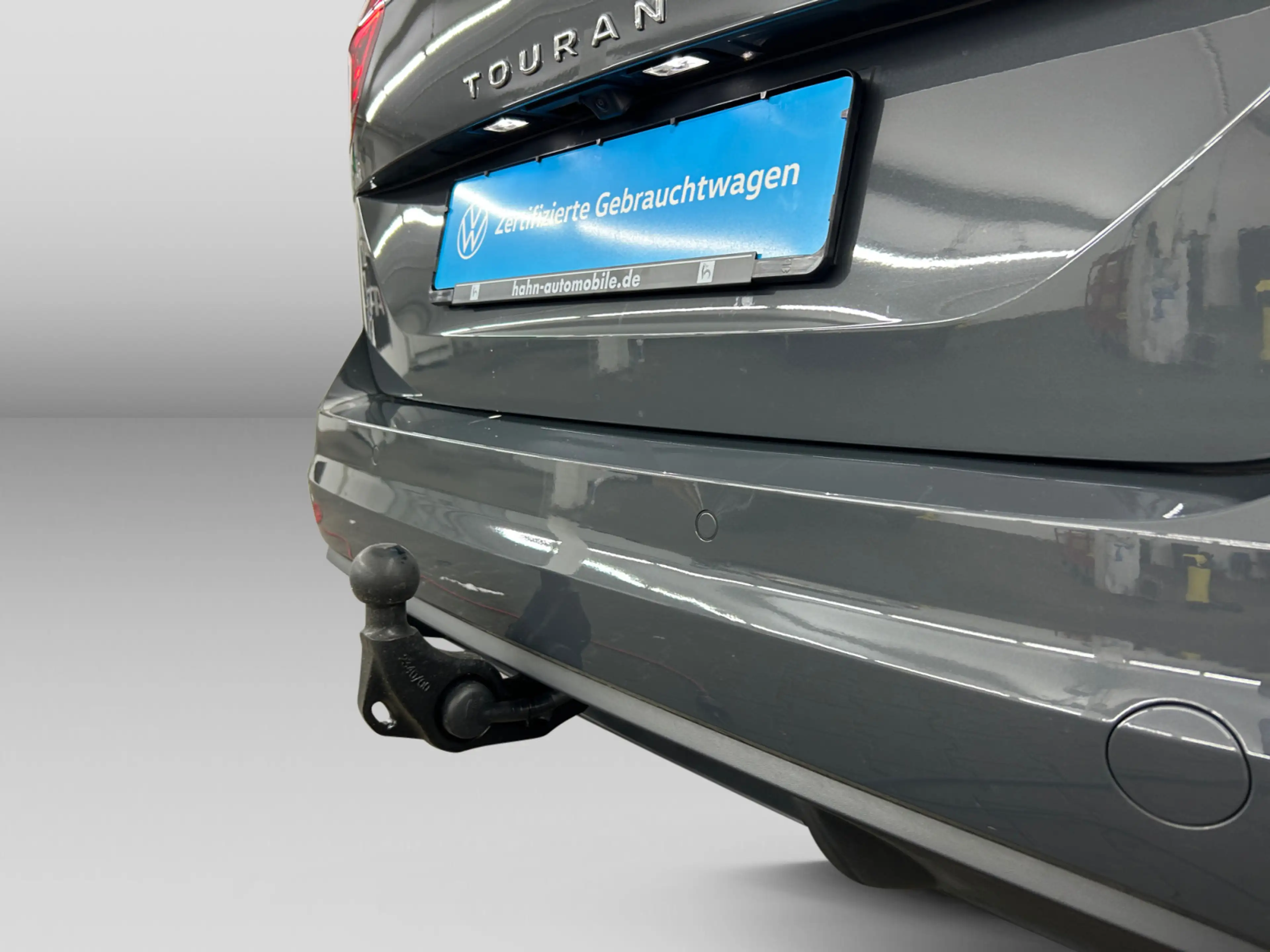 Volkswagen Touran 1.5TSI DSG Highline AHK Pano LED Navi Cam — photo 10