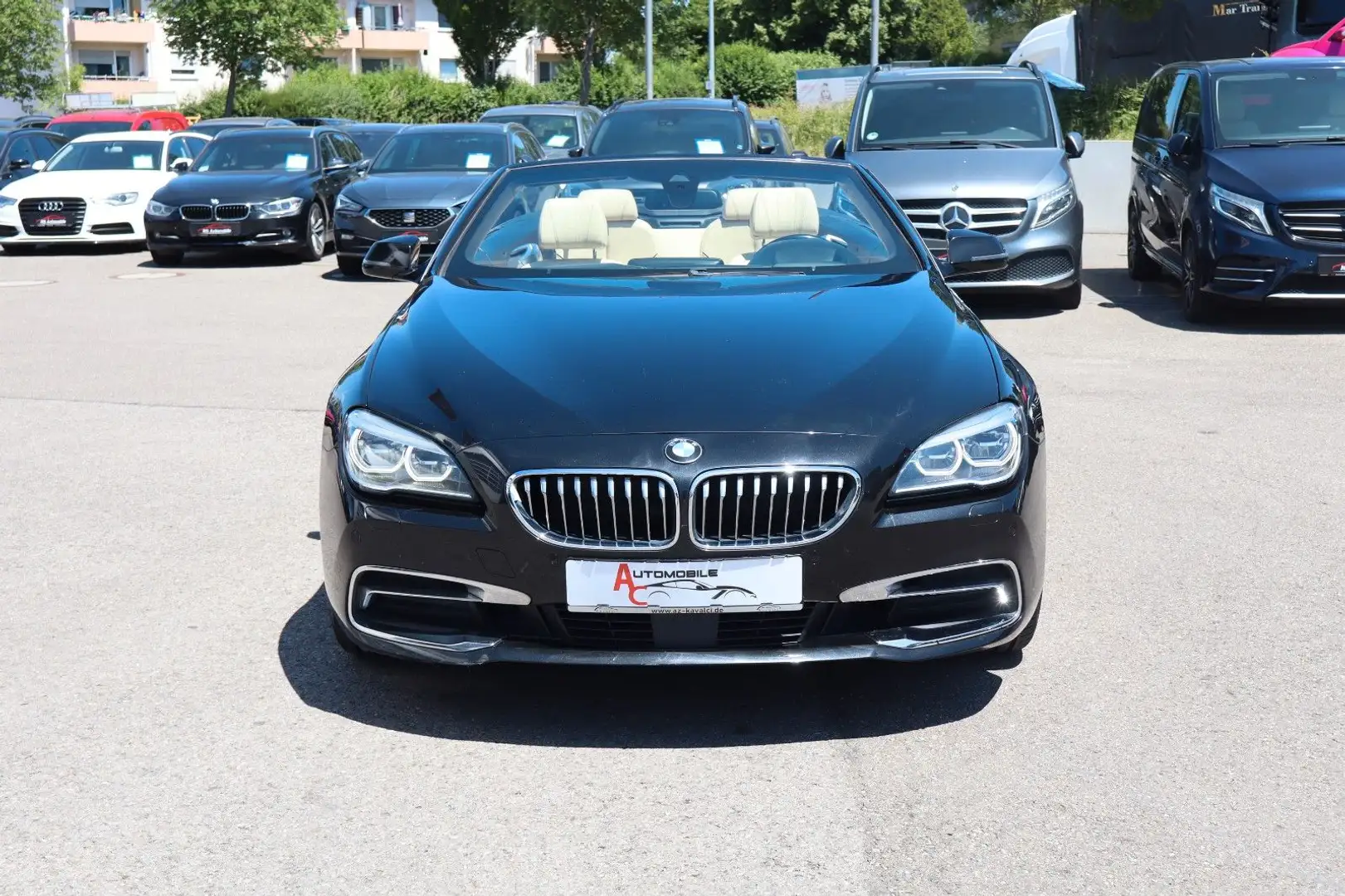 BMW 640 d Cabrio Xenox_Navi_HeadUp_360°_Memory_STHZ Schwarz - 2