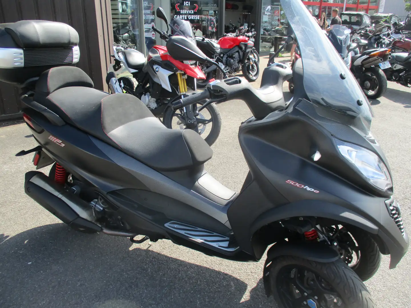 Piaggio MP3 500 Zwart - 2