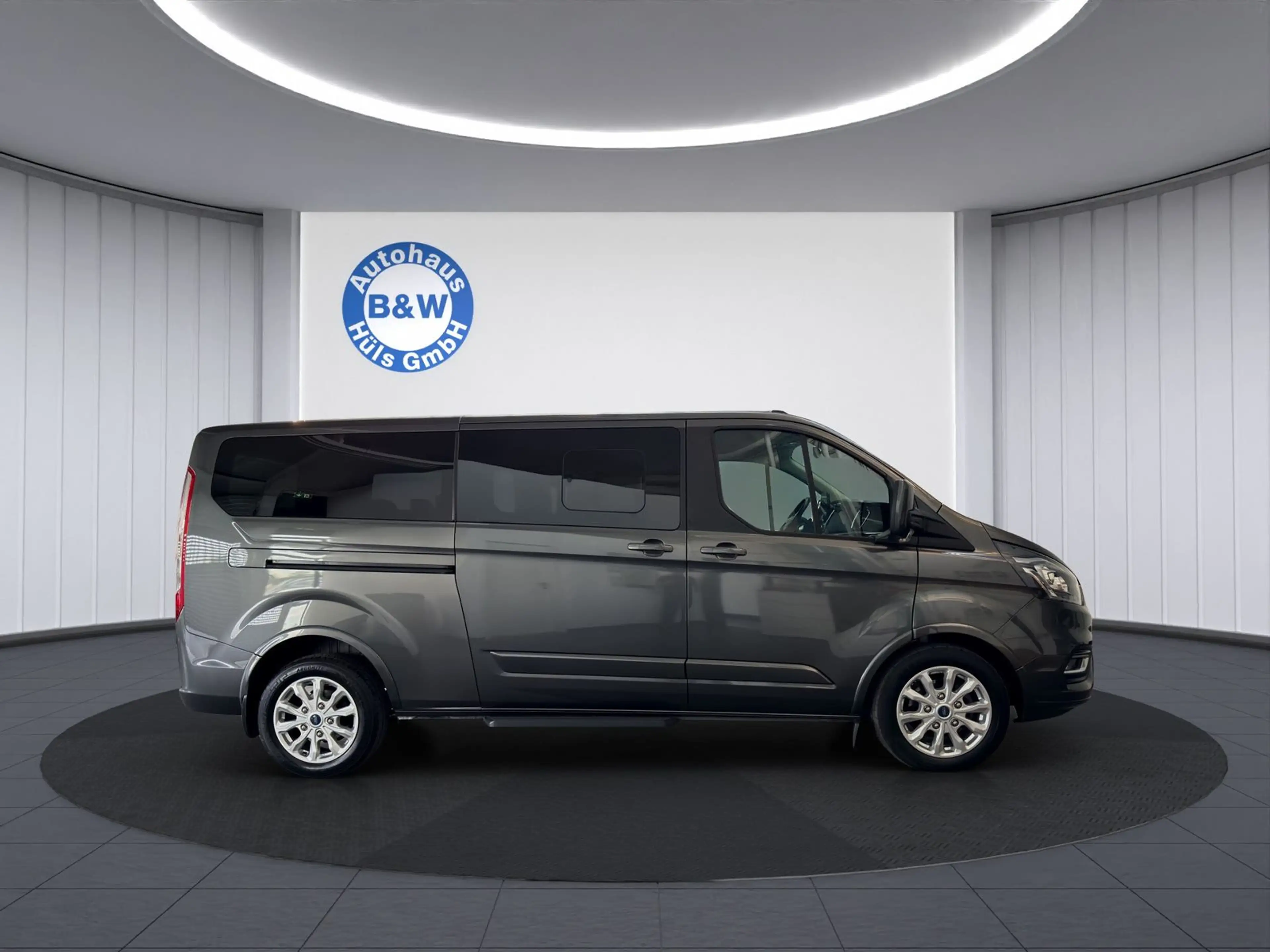 Ford Tourneo Custom 320 L2 Titanium*1.Hand*8-SITZE* — photo 5