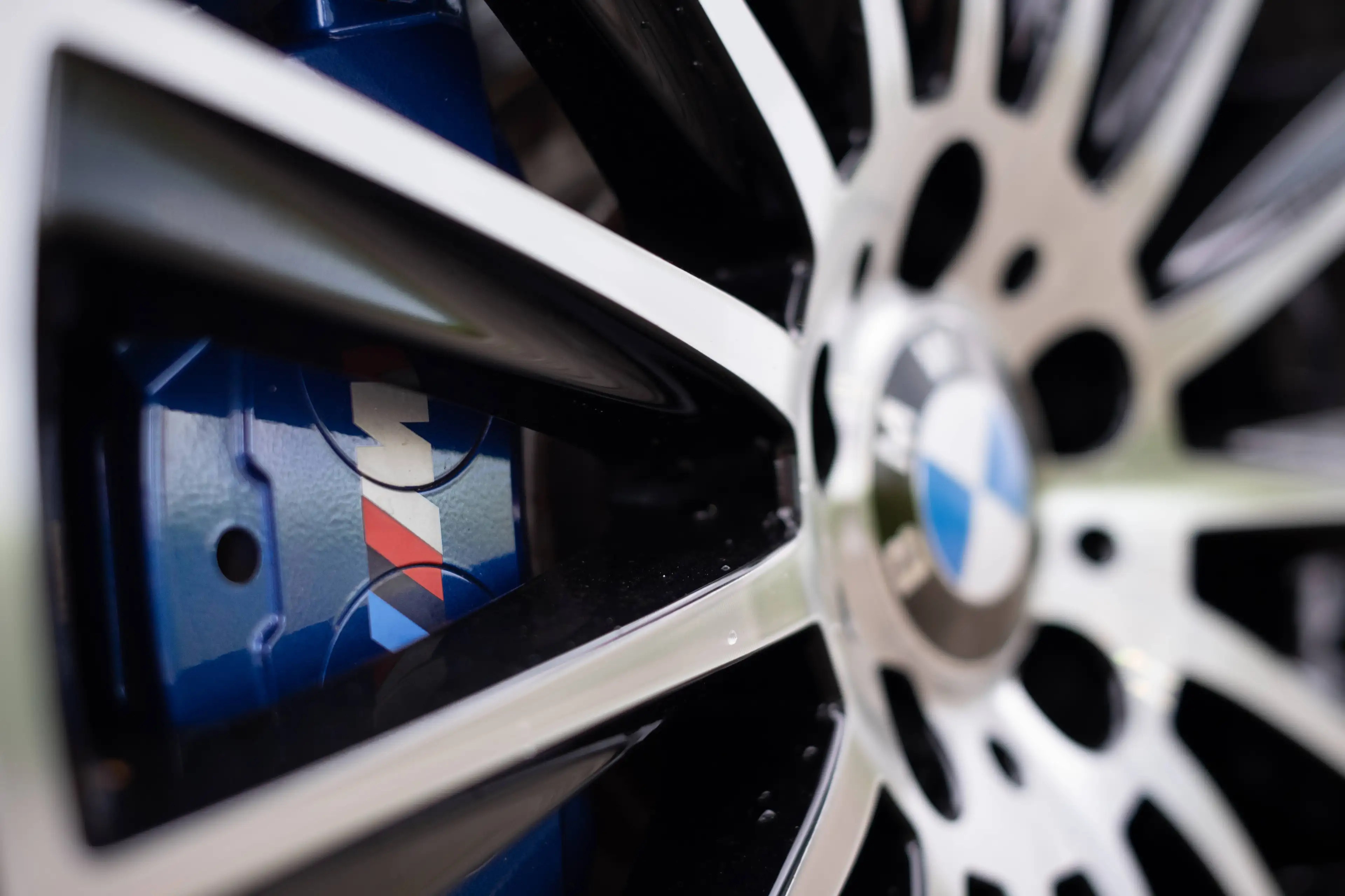 BMW 235 M235i xDrive/PANO/HUD/Camera/Garantie — photo 13