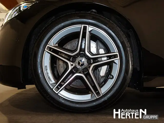 Mercedes-Benz S Class view 5