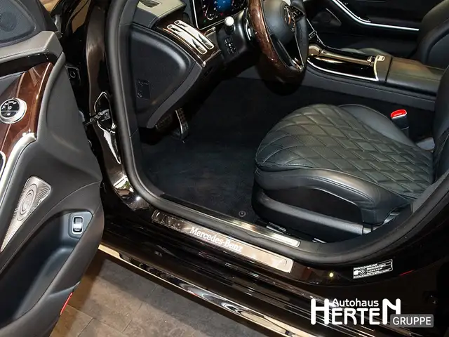 Mercedes-Benz S Class view 12
