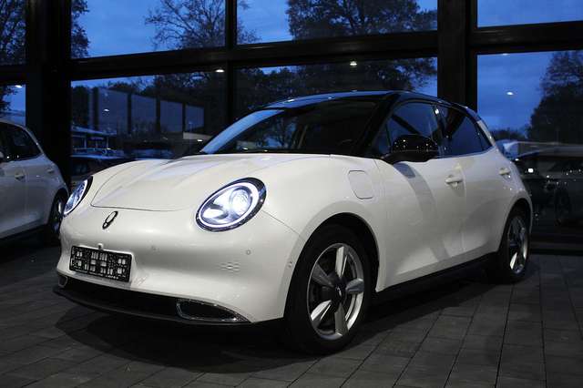 GWM ORA 03 400 Pro+(elektr. Heckklappe, Pano-Dach)